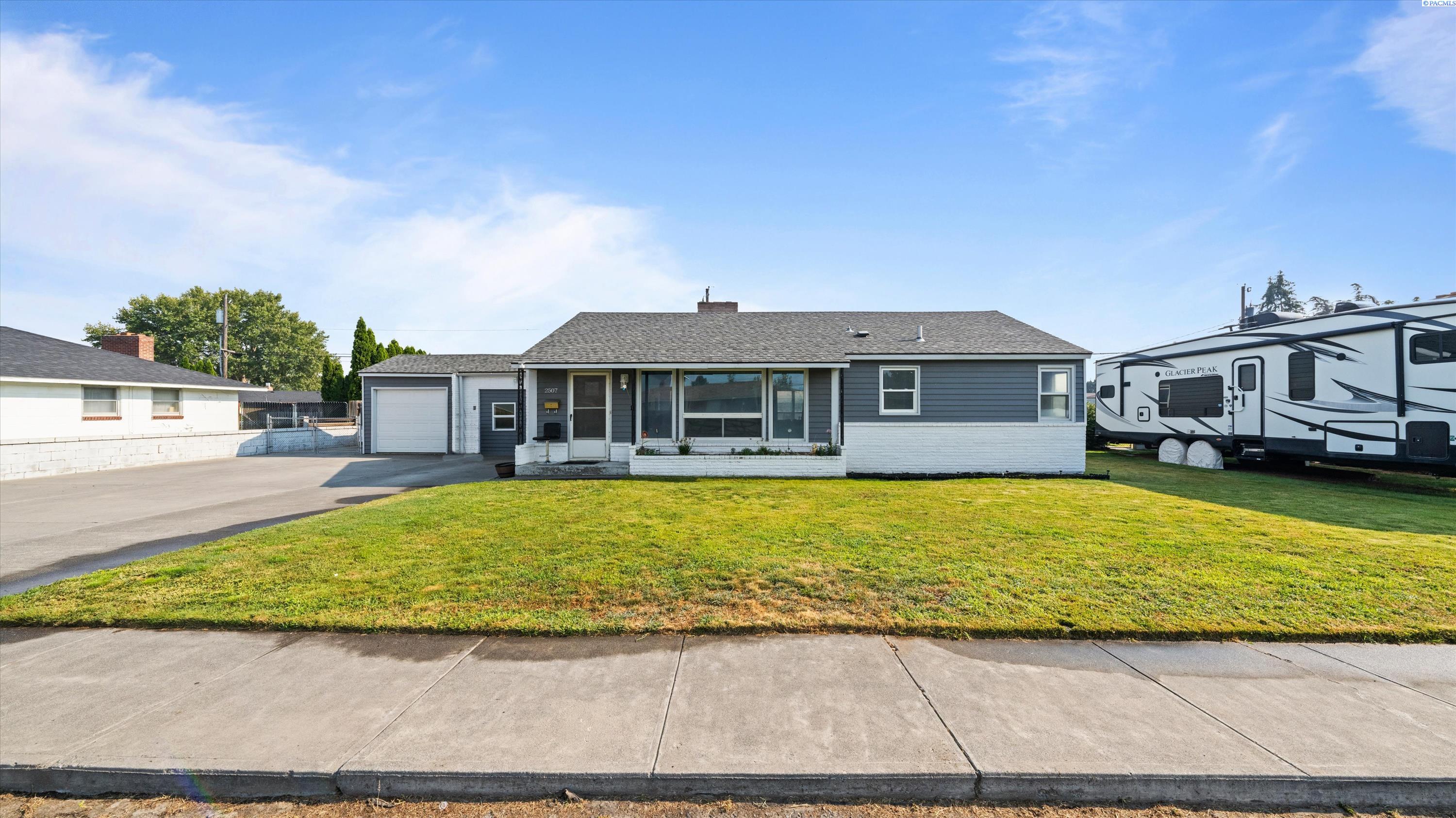 2507 Entiat Ave, Kennewick, WA 99336