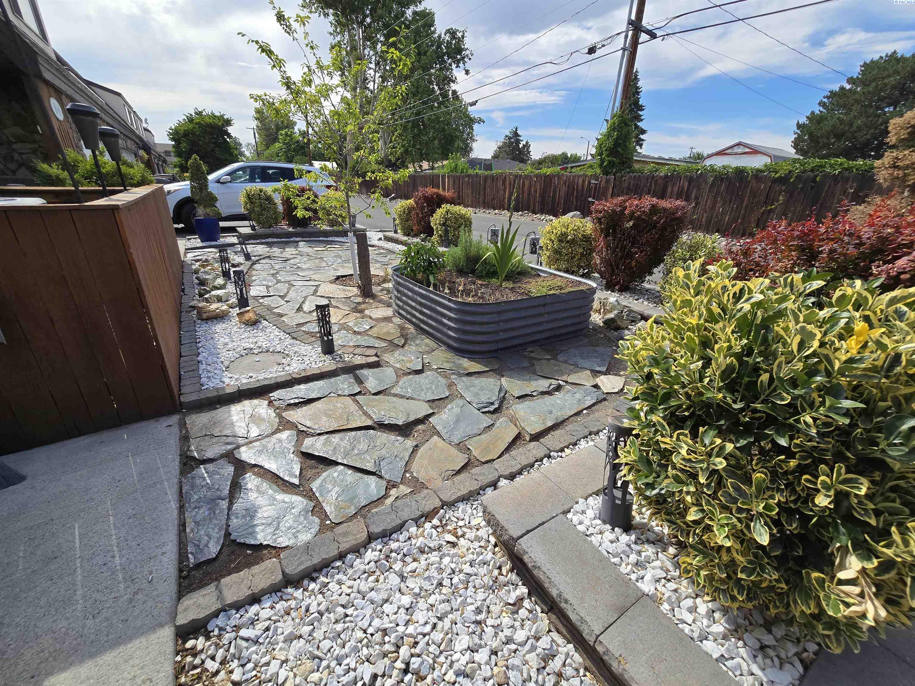 4214 W Klamath Ave #B7, Kennewick, WA 99336