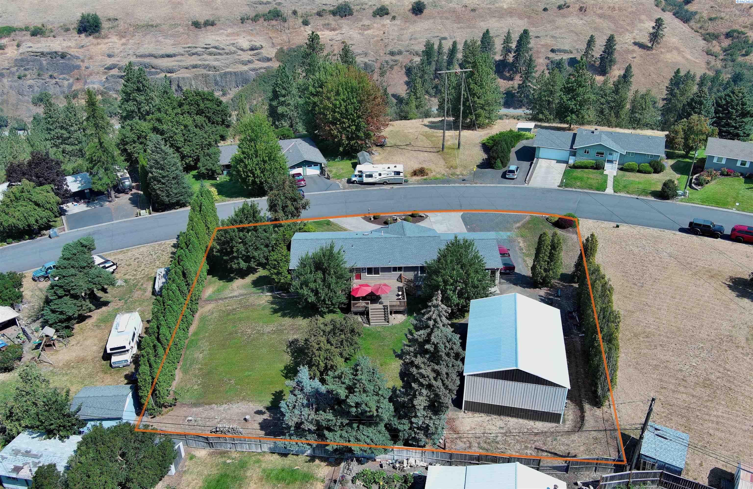 3rd image of 611 E Valleyview, Colfax, WA 99111 | MLS# 295448