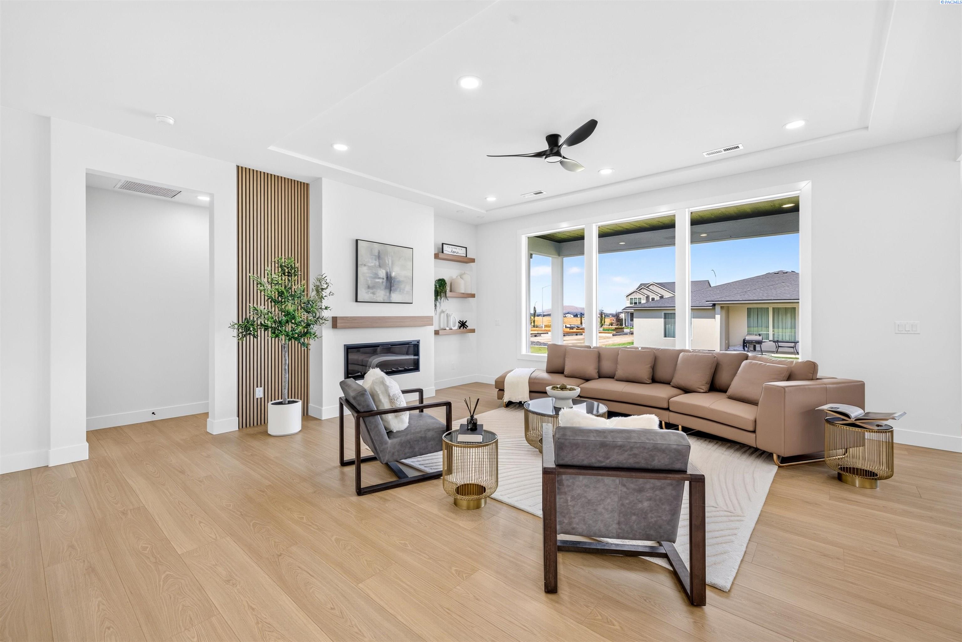 3788 Scout St, Richland, WA 99352