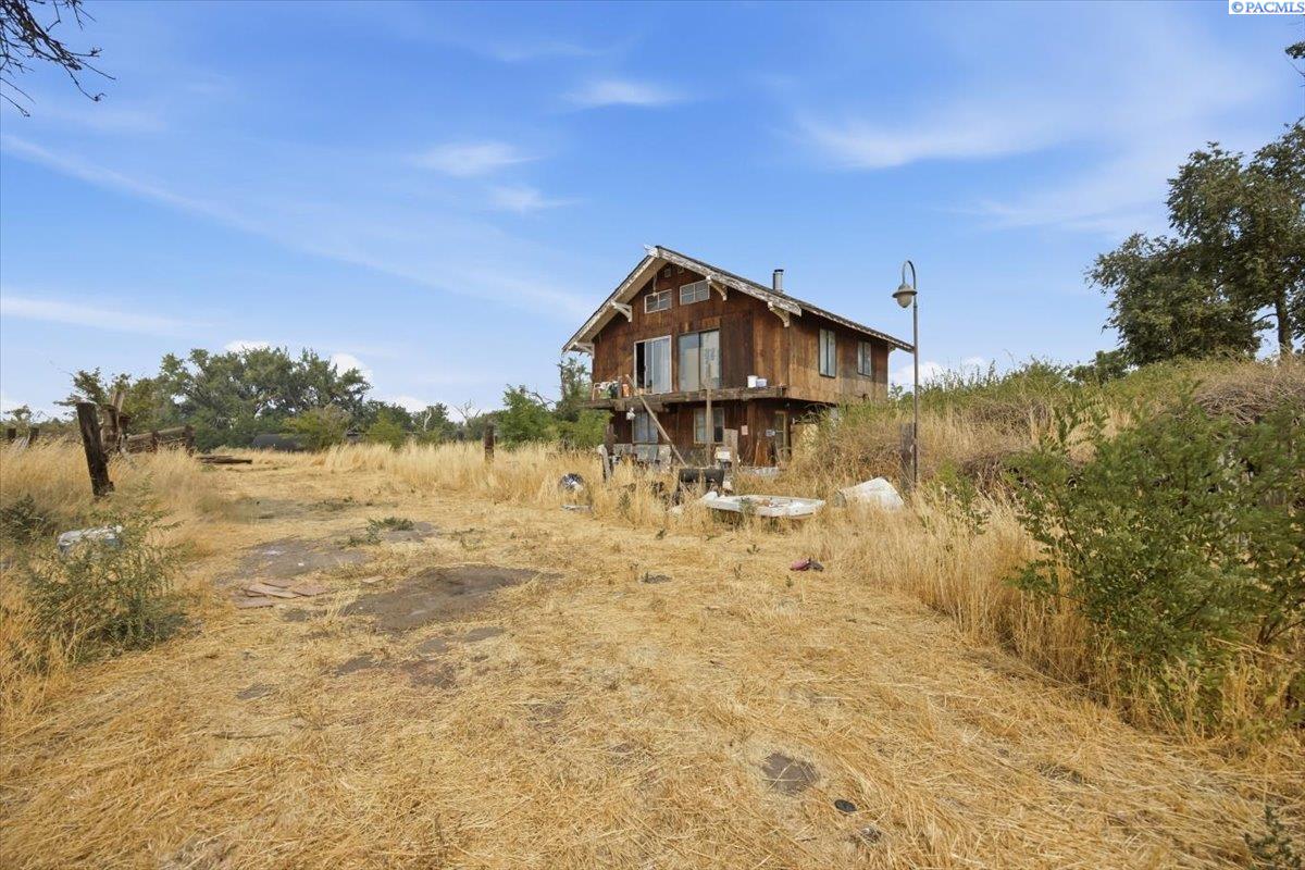 226704 Bowles Rd, Kennewick, WA 99337