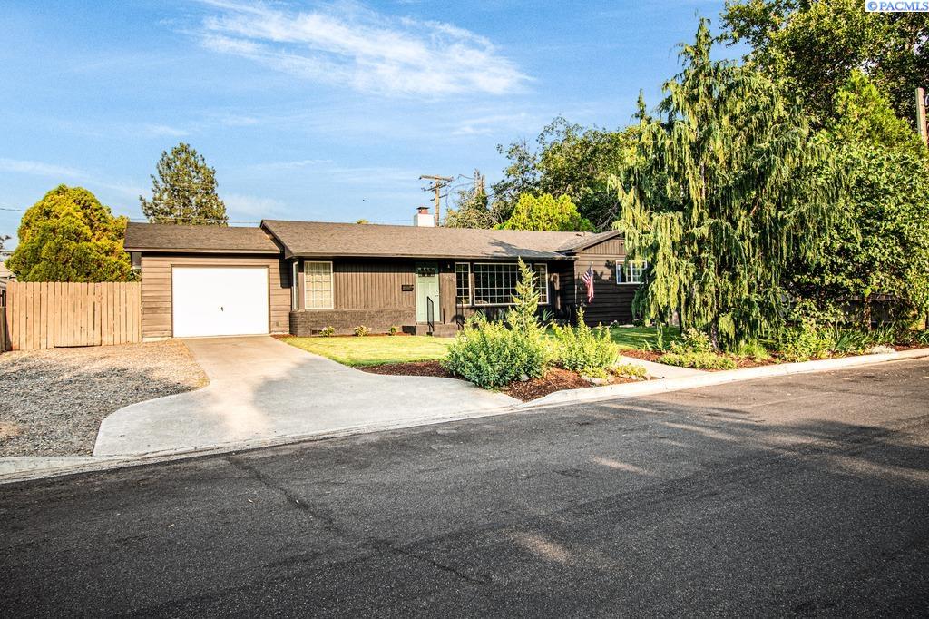 1918 Pike Ave, Richland, WA 99354