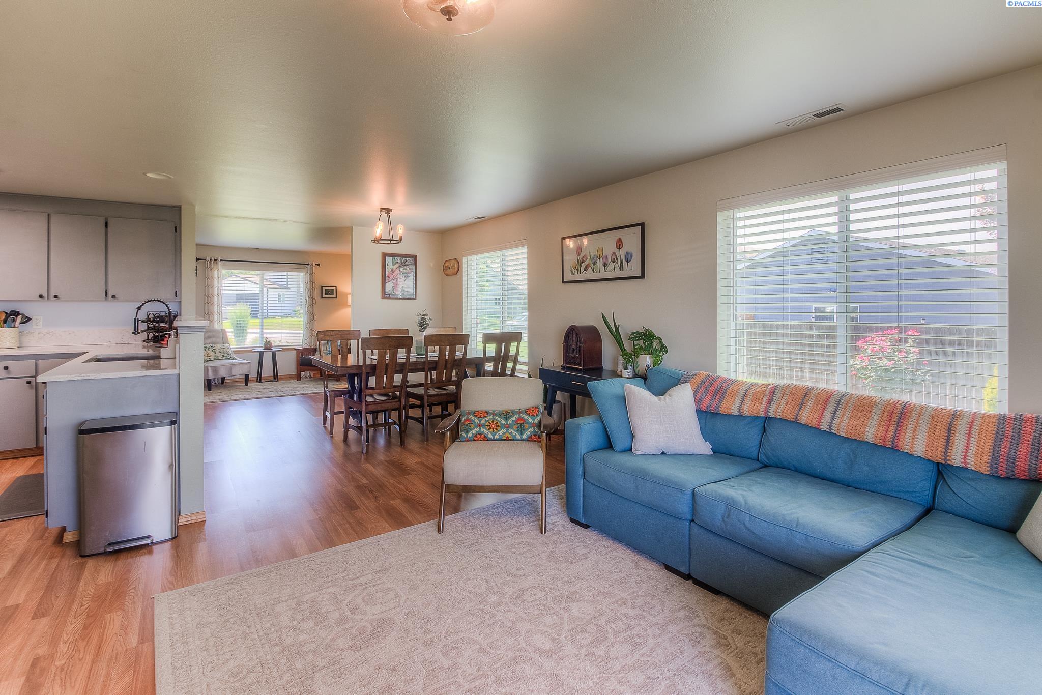 120 Malibu Dr, Prosser, WA 99350