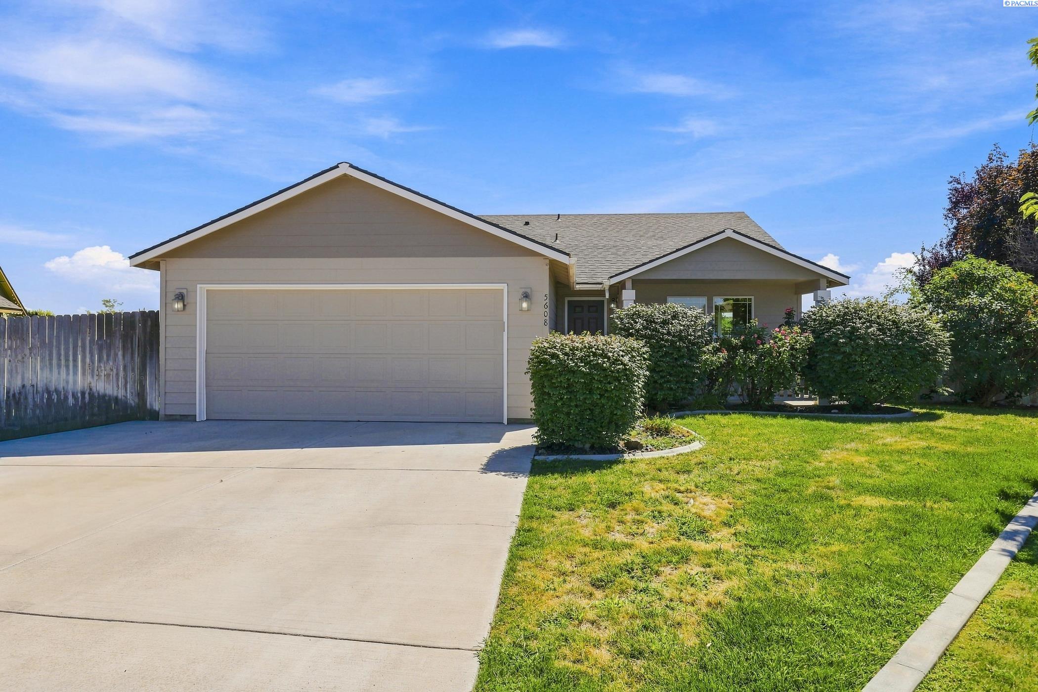 5608 Mckinley Ct, Pasco, WA 99301