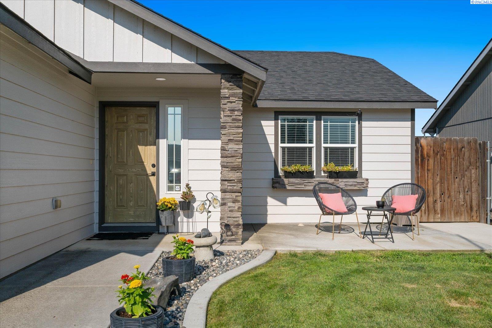 5908 Westport Ln, Pasco, WA 99301