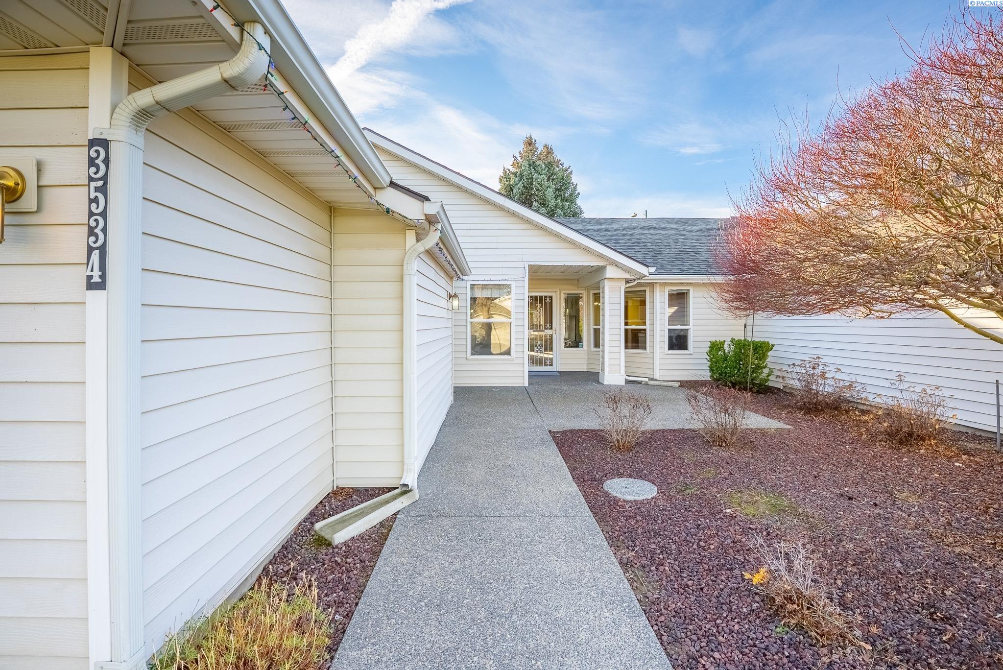 3534 Huntington Loop, Kennewick, WA 99337