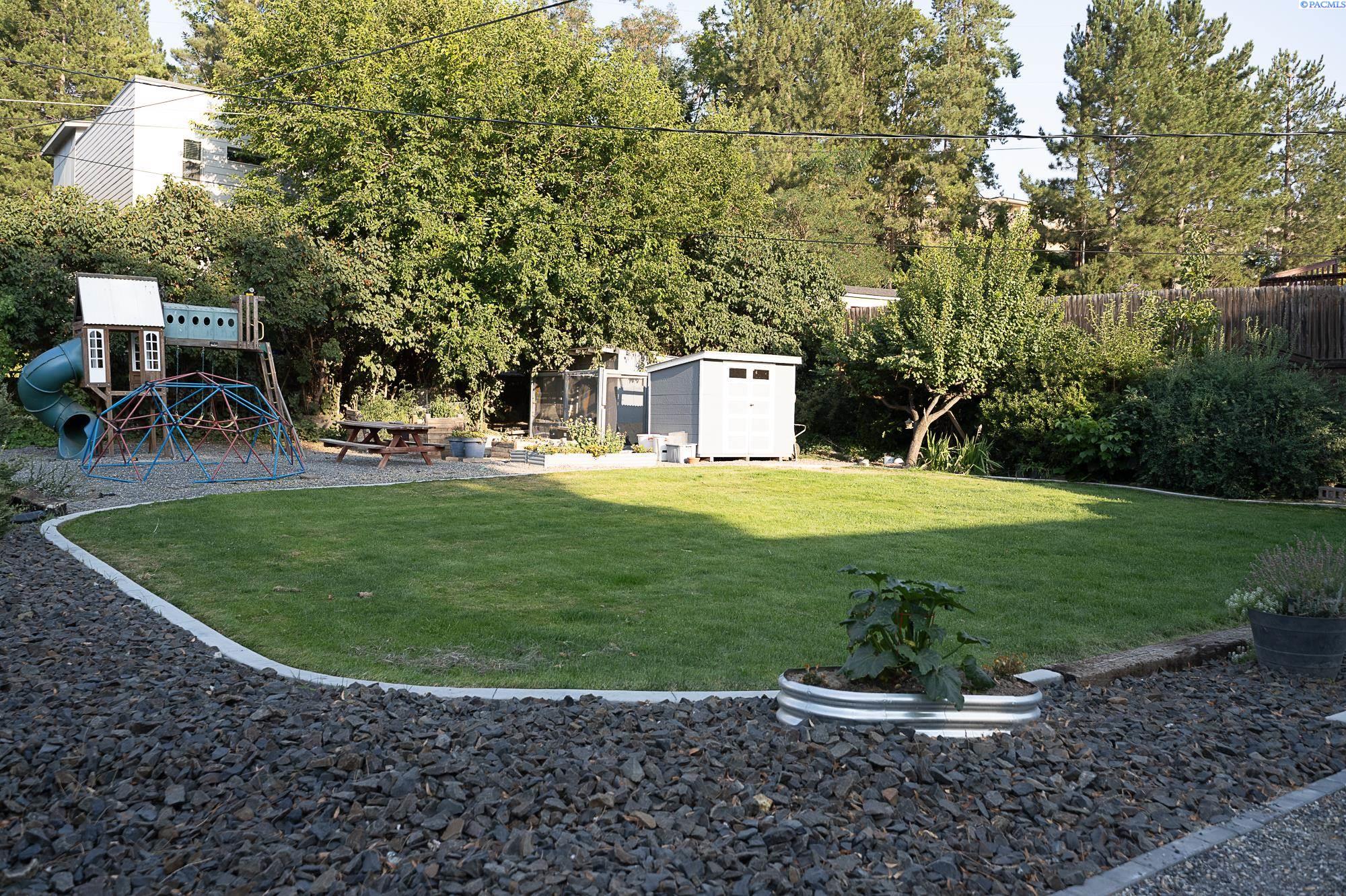 928 Market St, Prosser, WA 99350