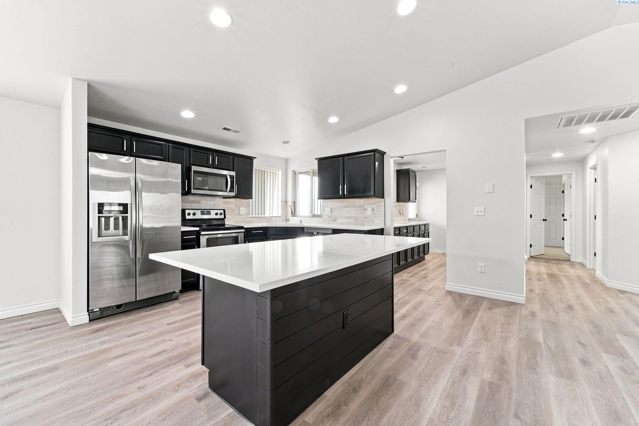 11617 Missimer Rd, Prosser, WA 99350