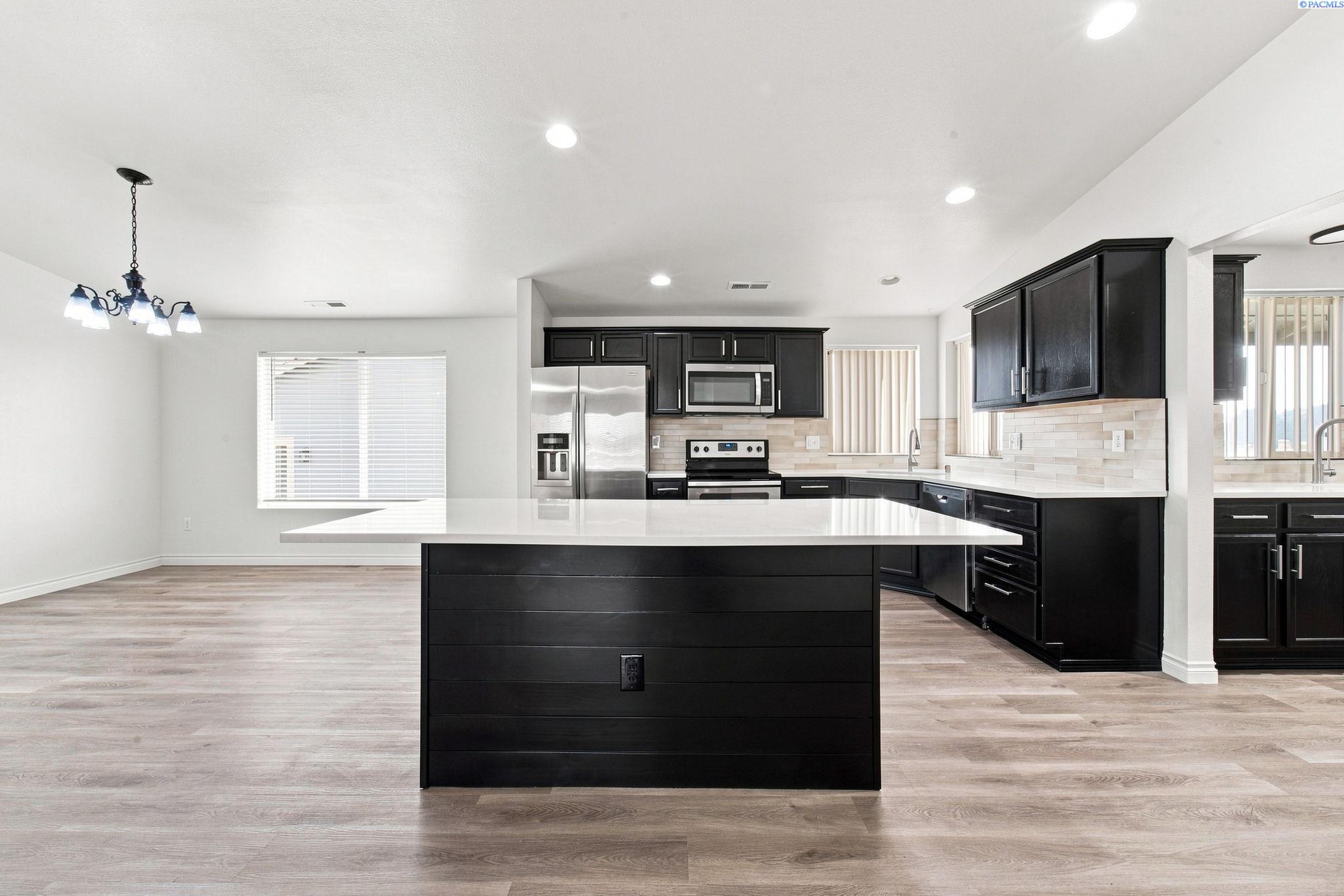11617 Missimer Rd, Prosser, WA 99350