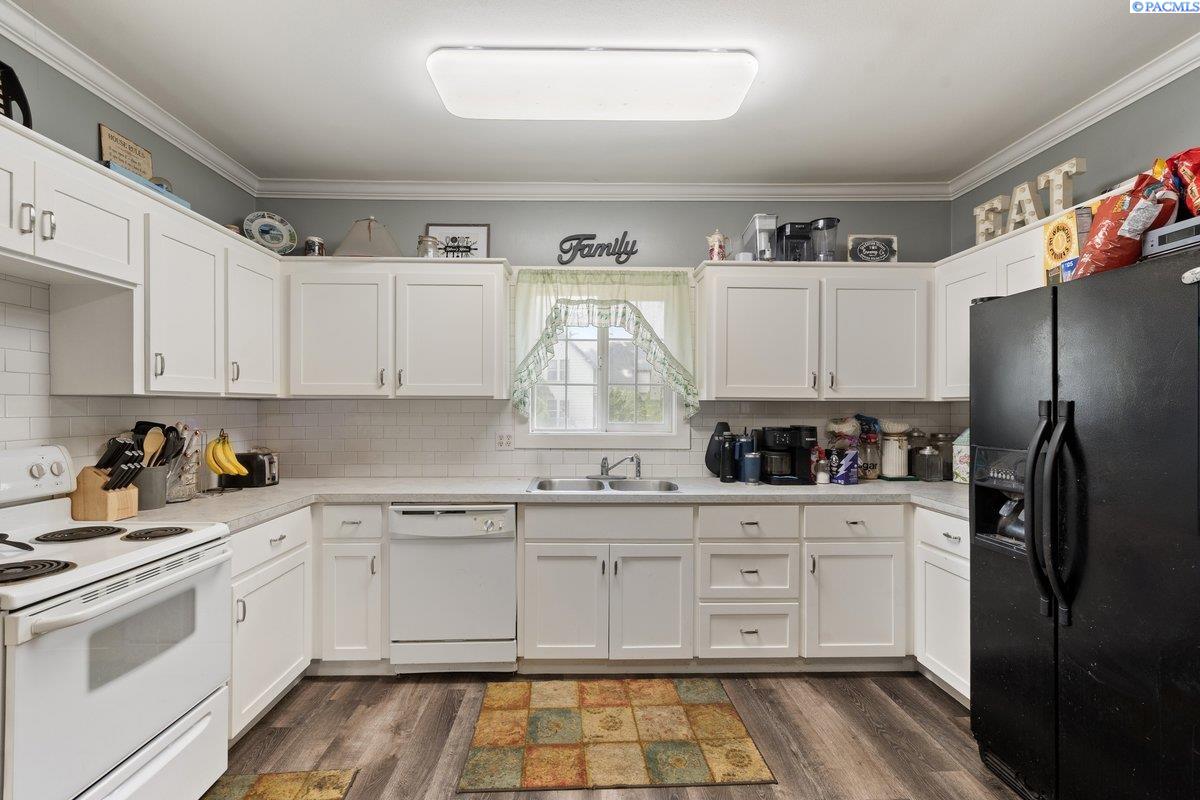 402 Dayton Ave, Dayton, WA 99328