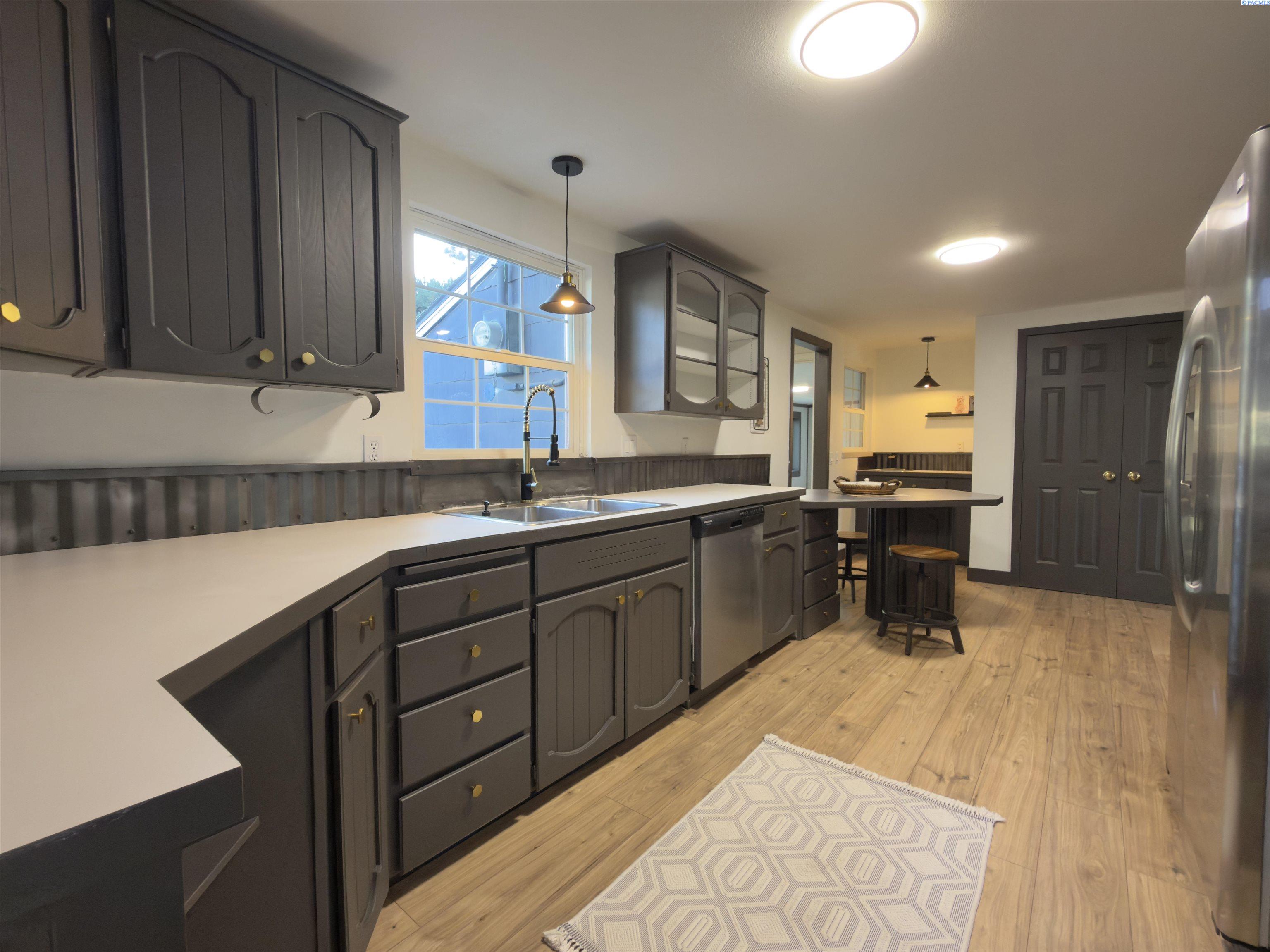 1111 Cottonwood, Richland, WA 99354