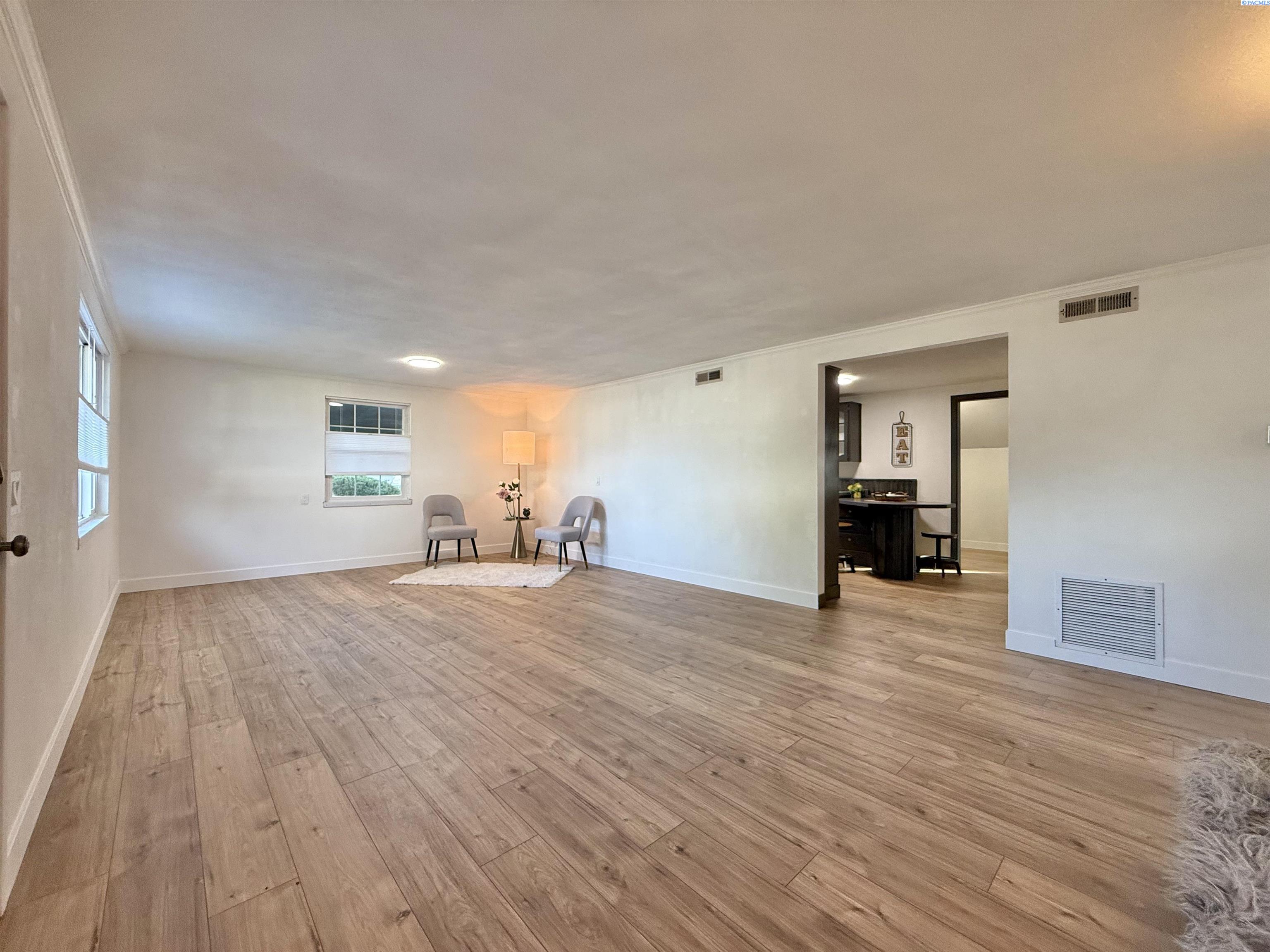1111 Cottonwood , Richland, WA 99354