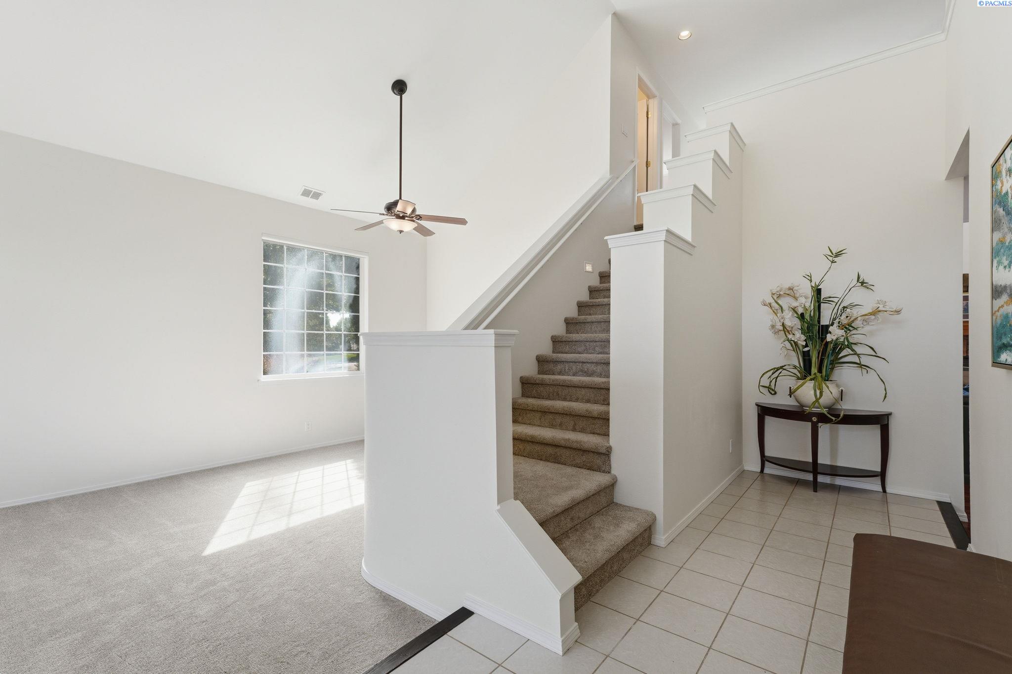 1610 Sunterra Ct, Richland, WA 99352