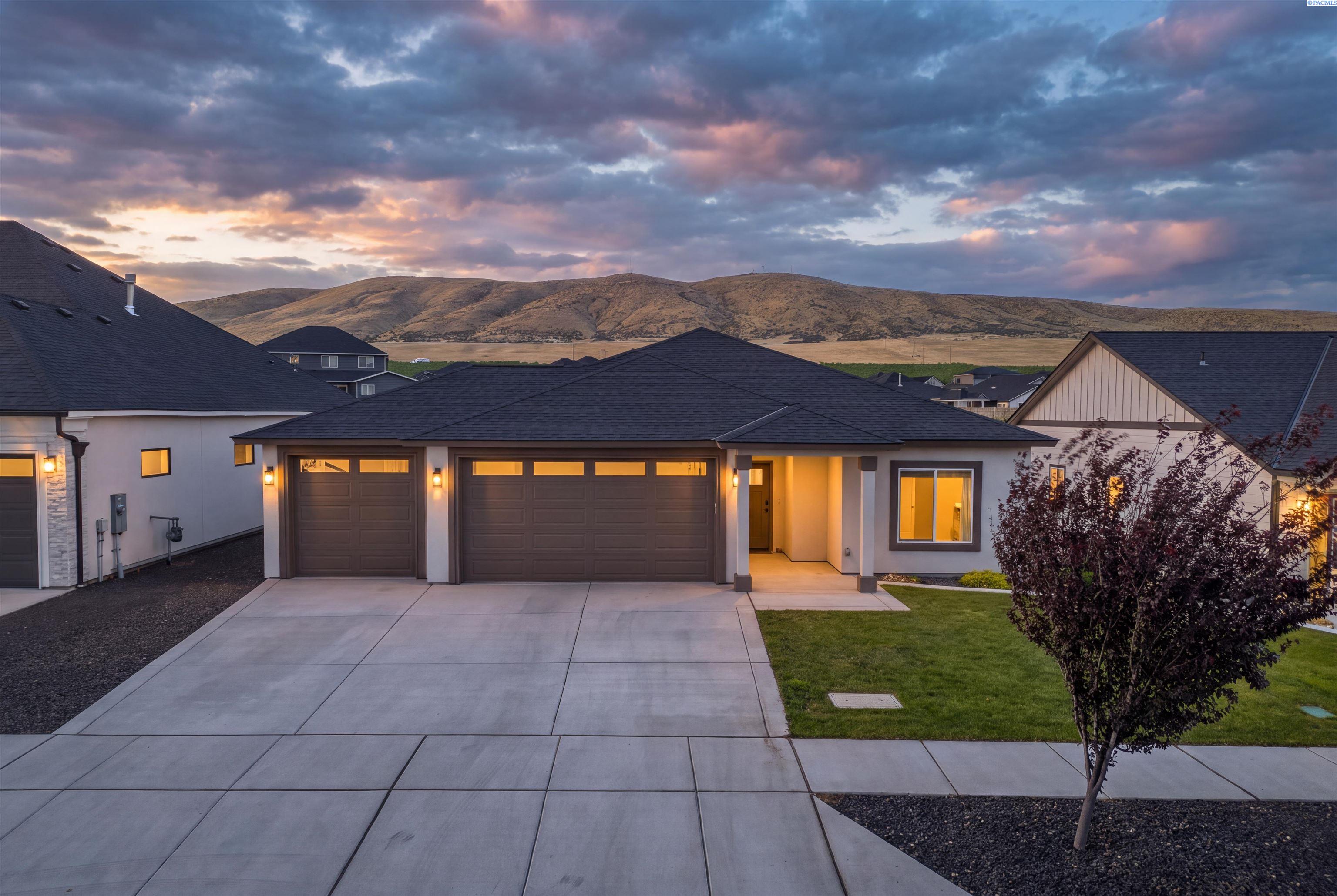 3902 Barbera St, Richland, WA 99352