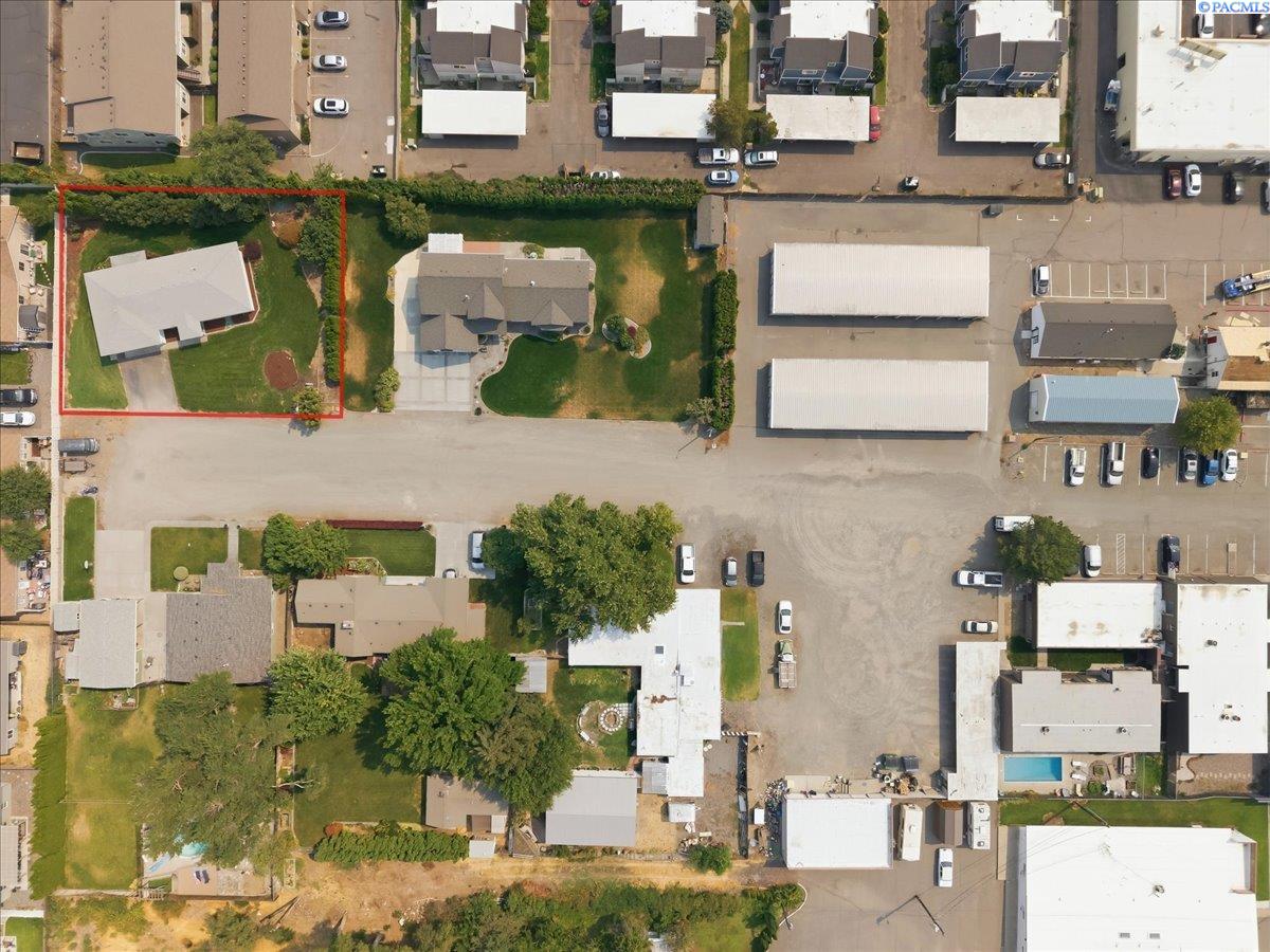 328 N Grant St, Kennewick, WA 99336