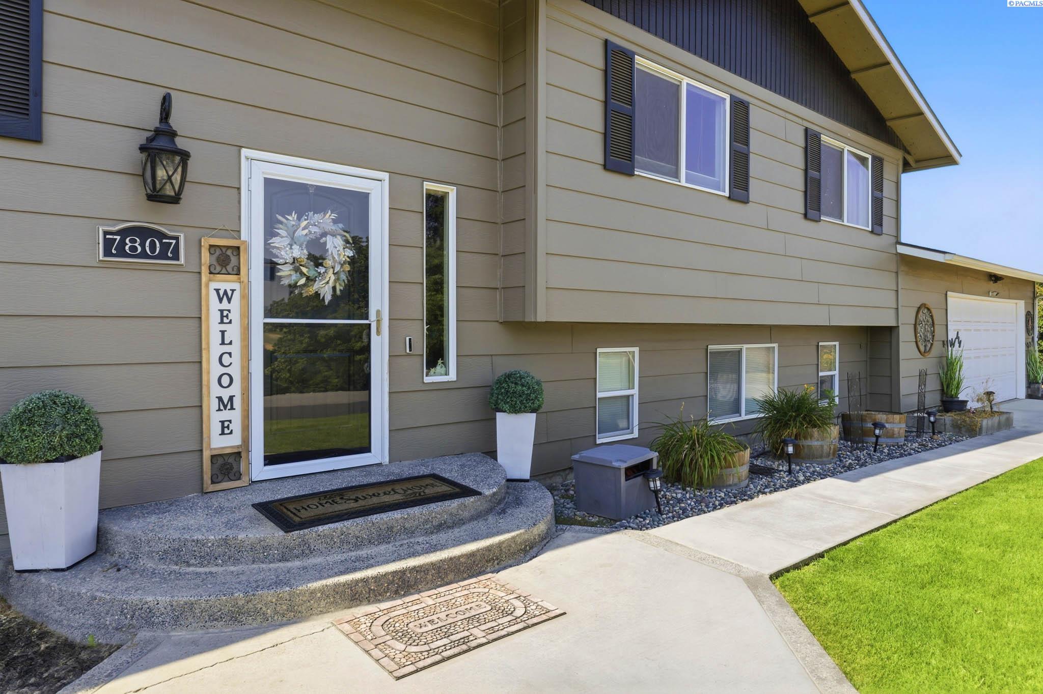 7807 W 12th Ave, Kennewick, WA 99338