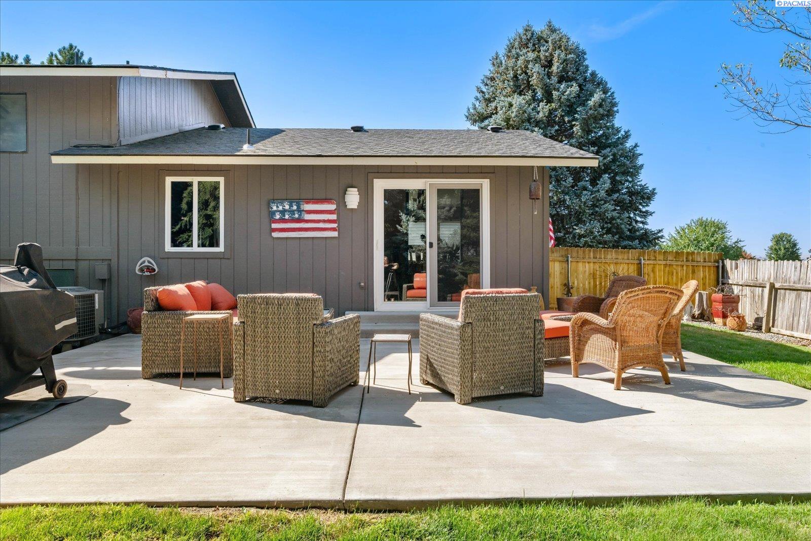 4603 Hilltop, Pasco, WA 99301