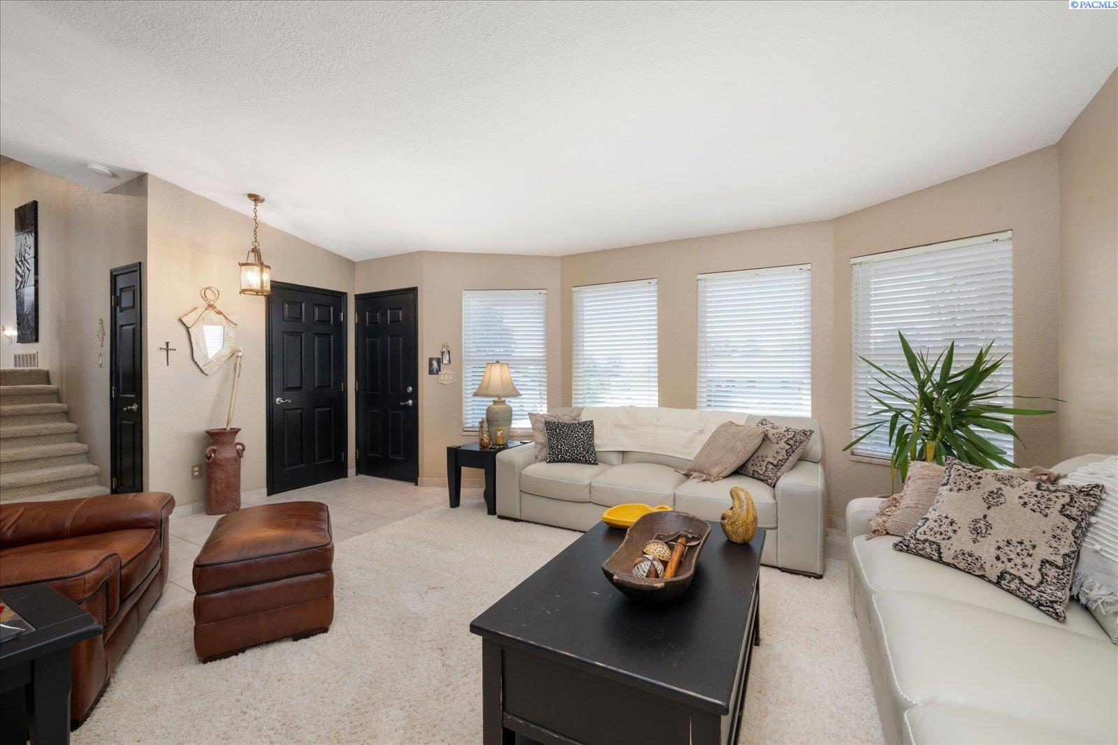 4603 Hilltop, Pasco, WA 99301