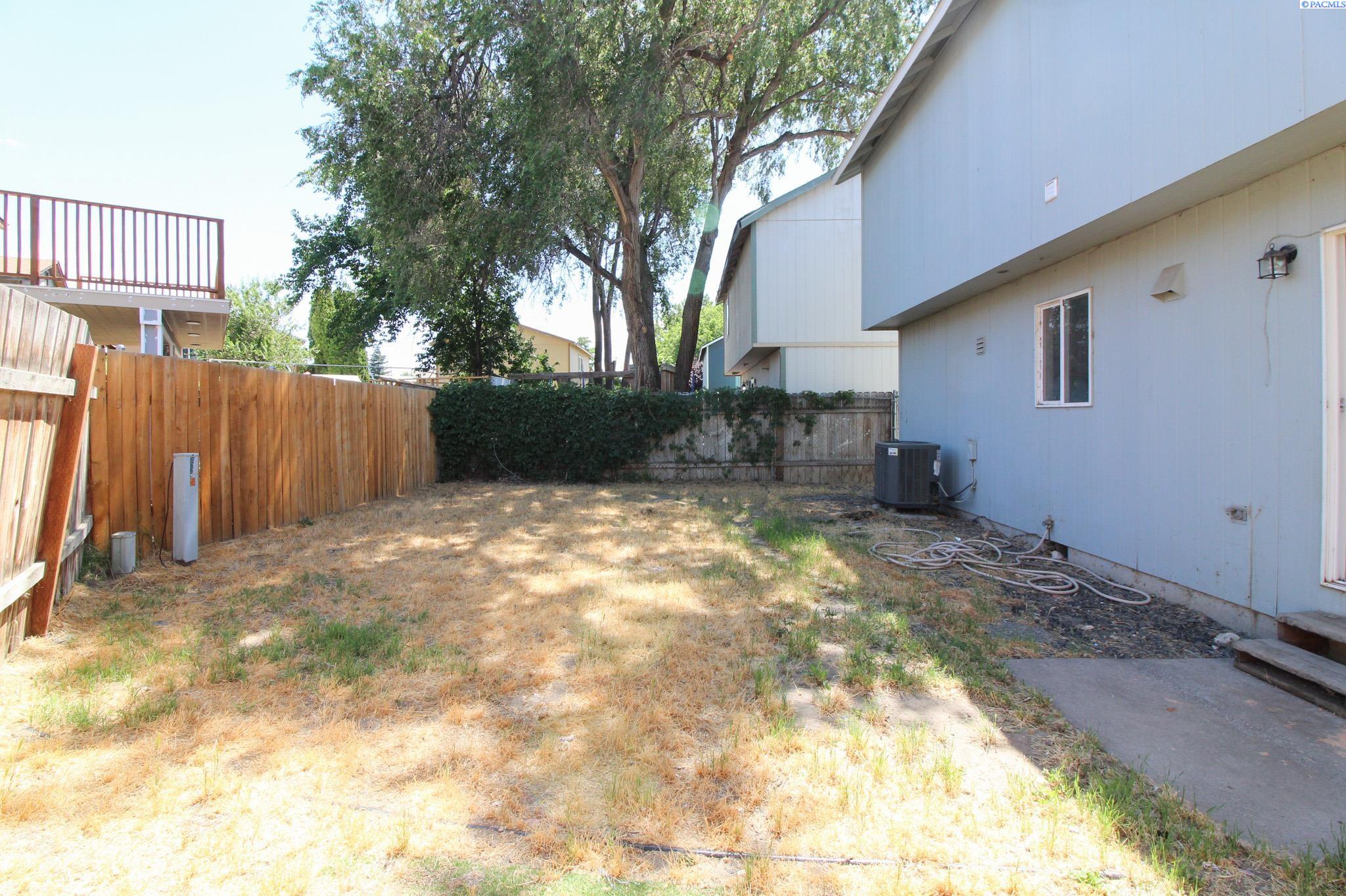 825 S Elm S, Kennewick, WA 99336-5753