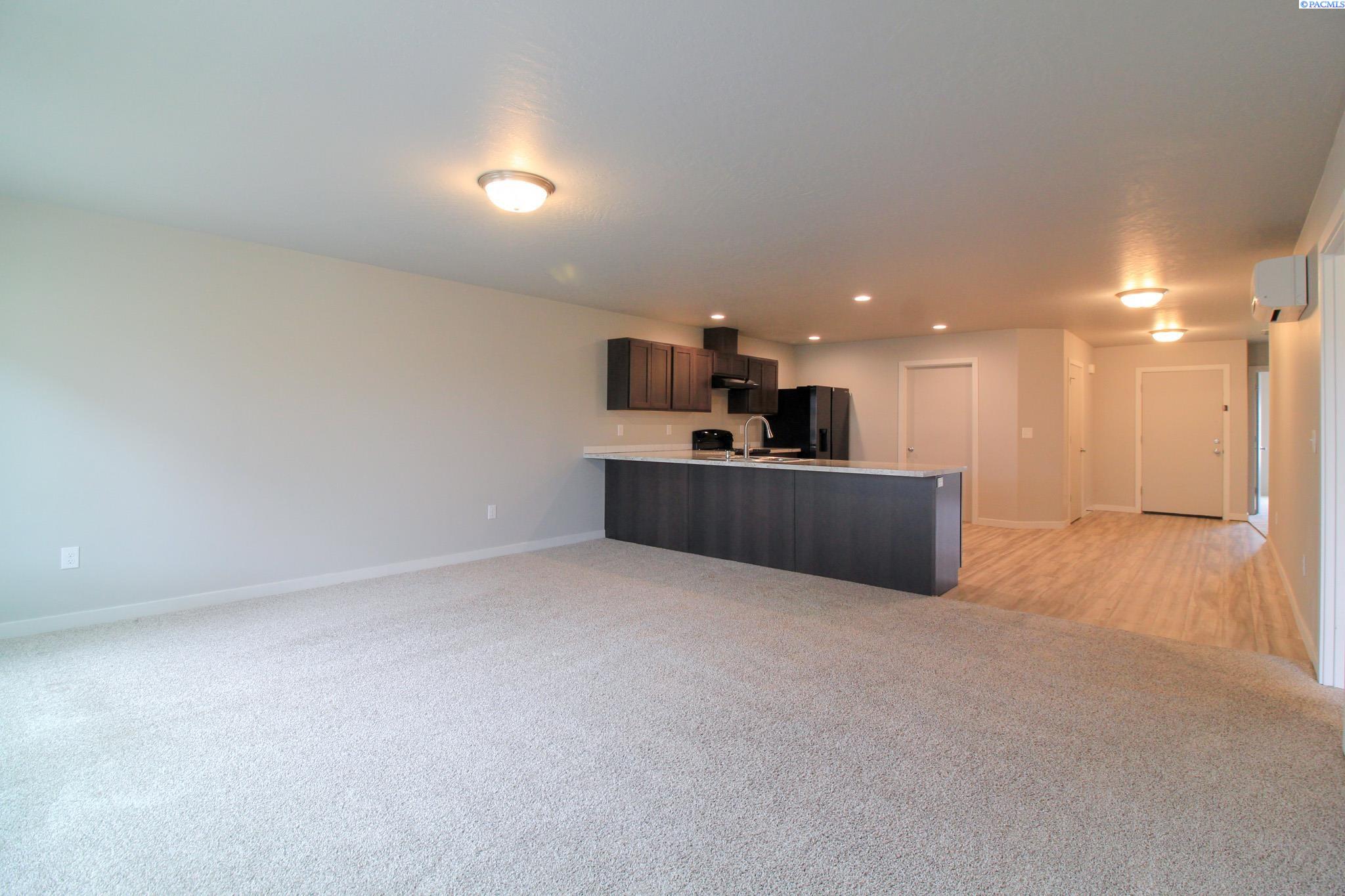 301 S Cedar Ave, Pasco, WA 99301
