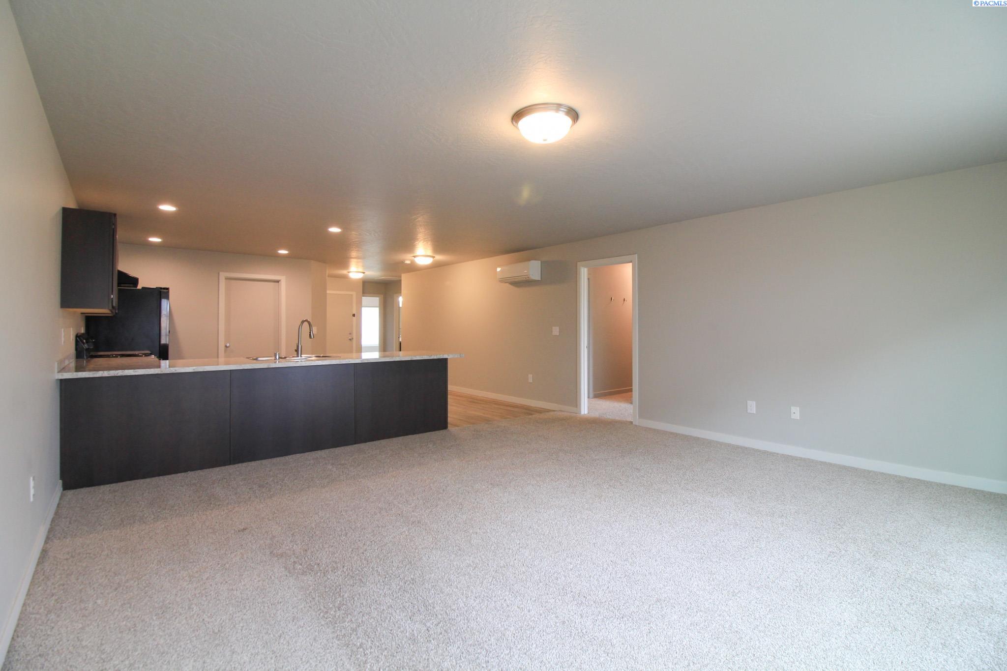 301 S Cedar Ave, Pasco, WA 99301