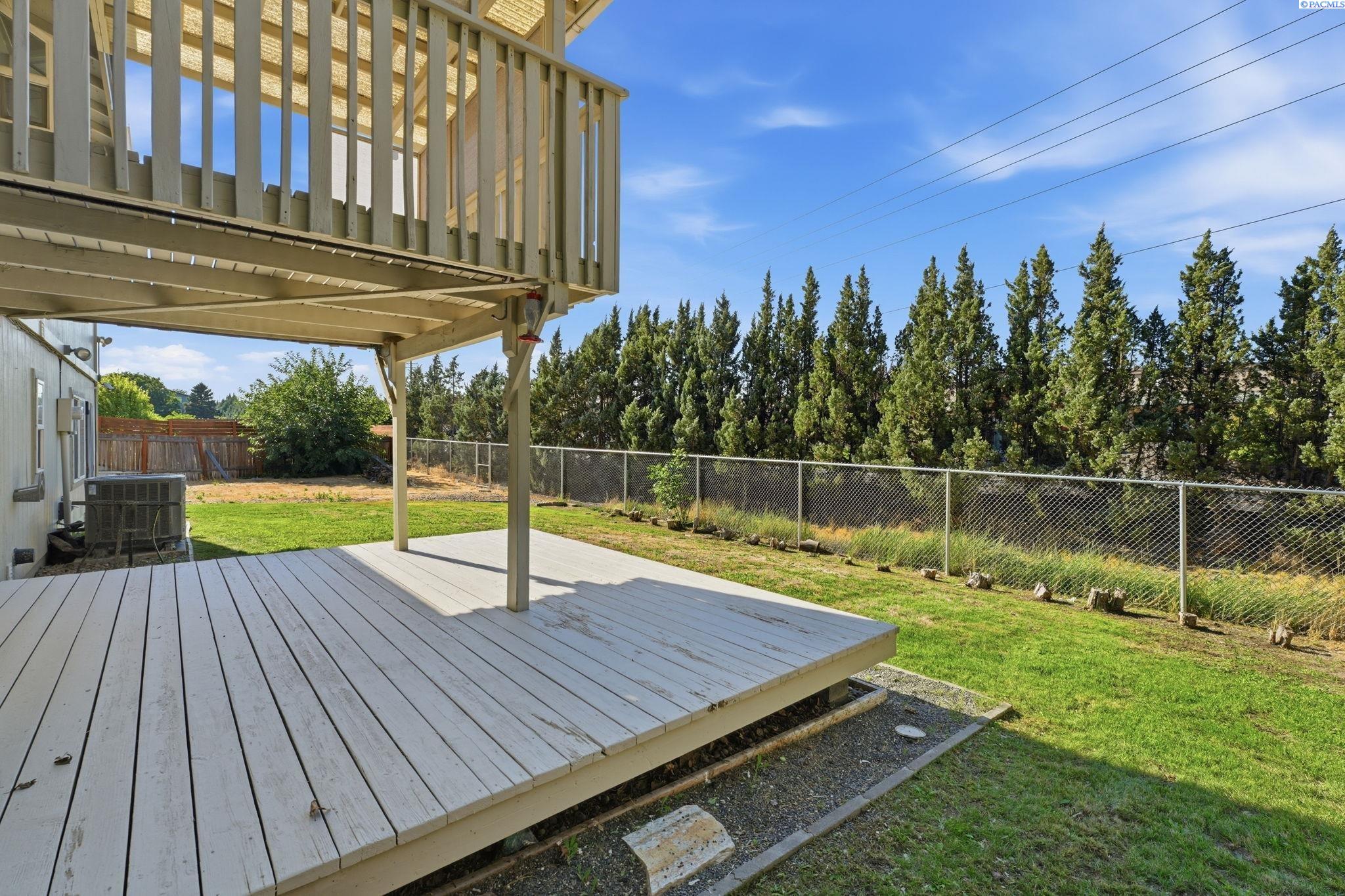 1610 Teal Ct, West Richland, WA 99353