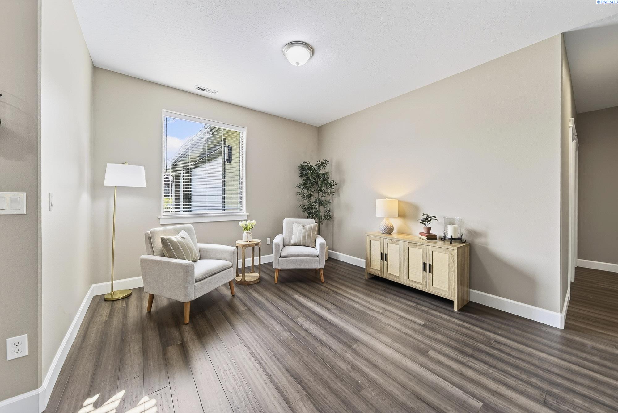 6018 Cotswold Dr, Pasco, WA 99301