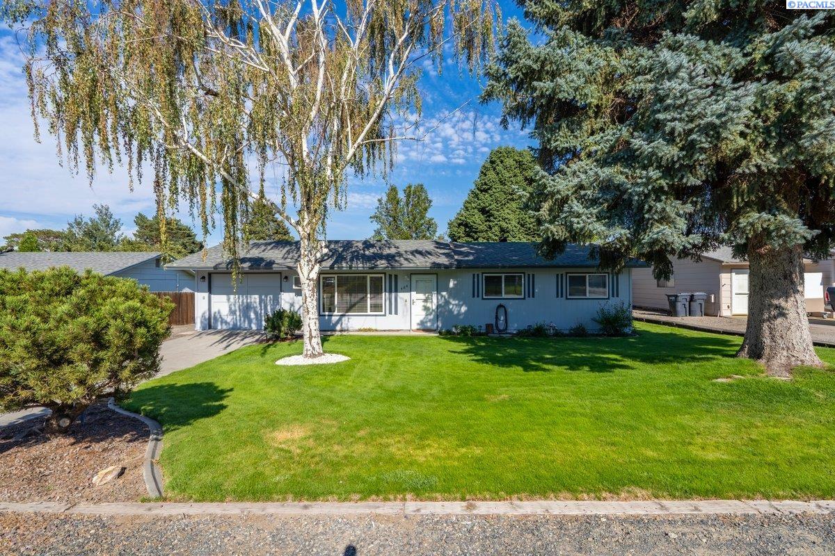 484 S 41st Ave, West Richland, WA 99353-5006