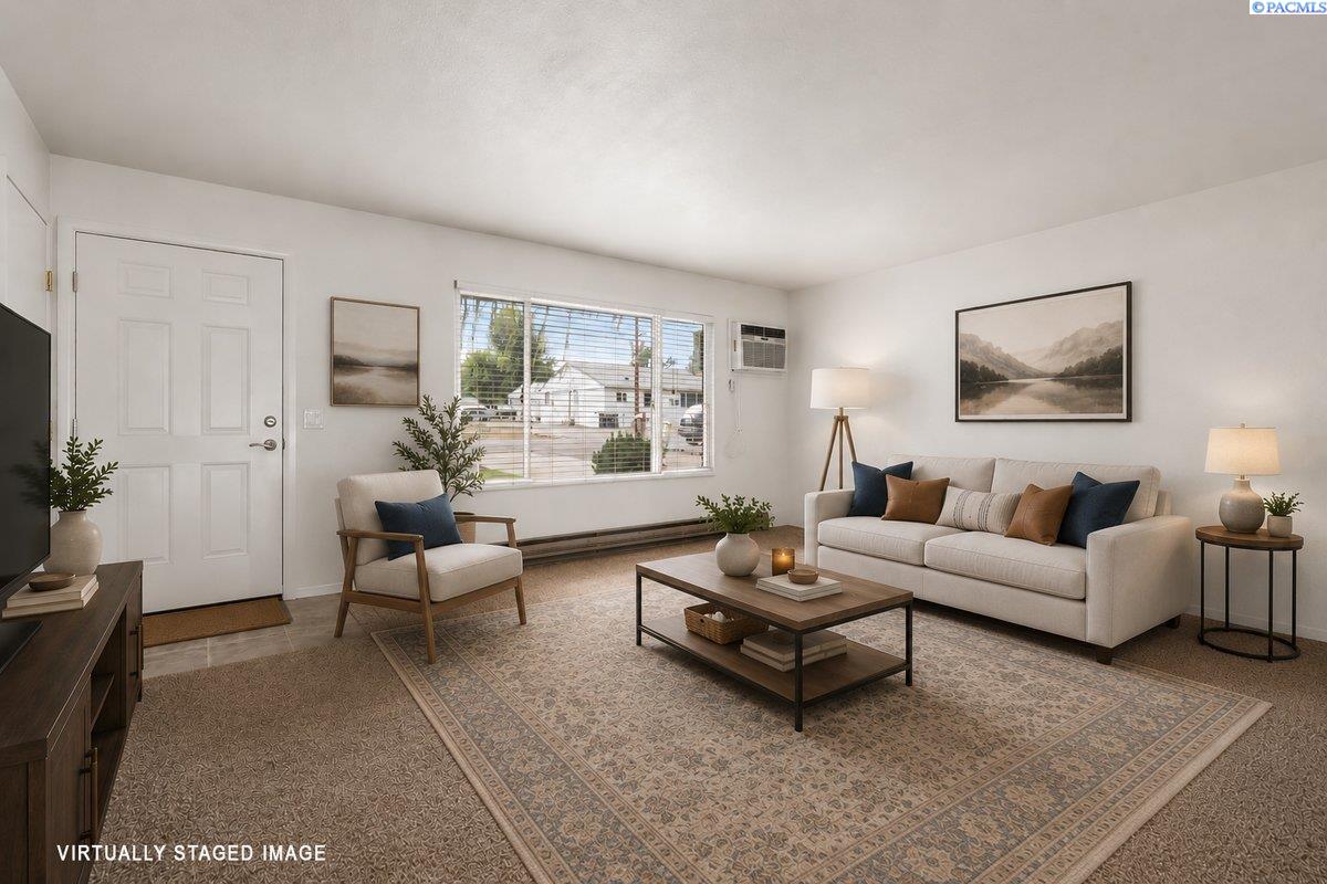 484 S 41st Ave, West Richland, WA 99353-5006