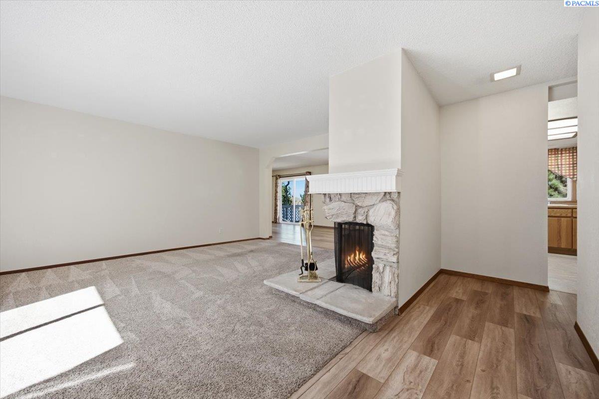 1711 S Kent, Kennewick, WA 99337