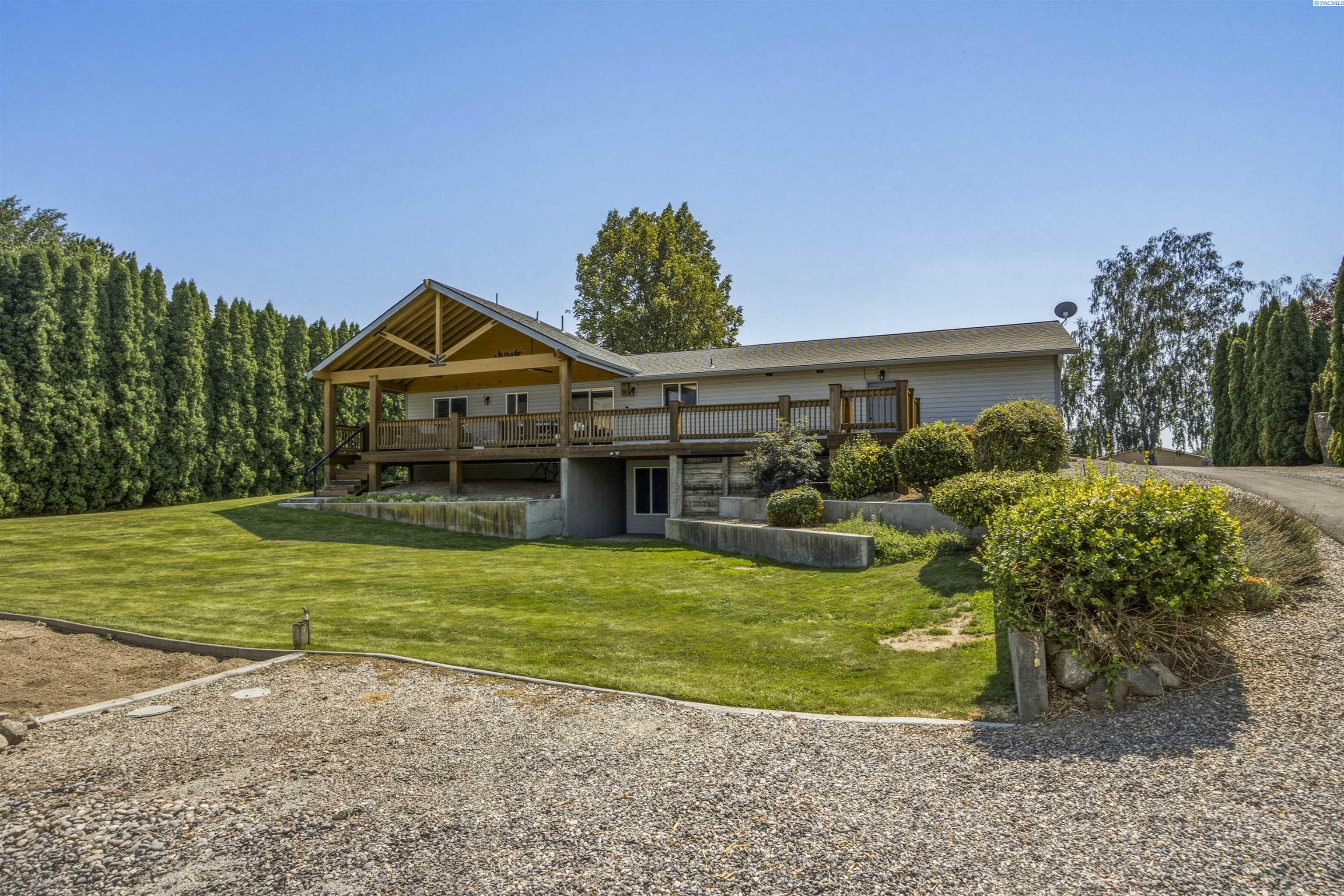 97904 E Clover Rd, Kennewick, WA 99338