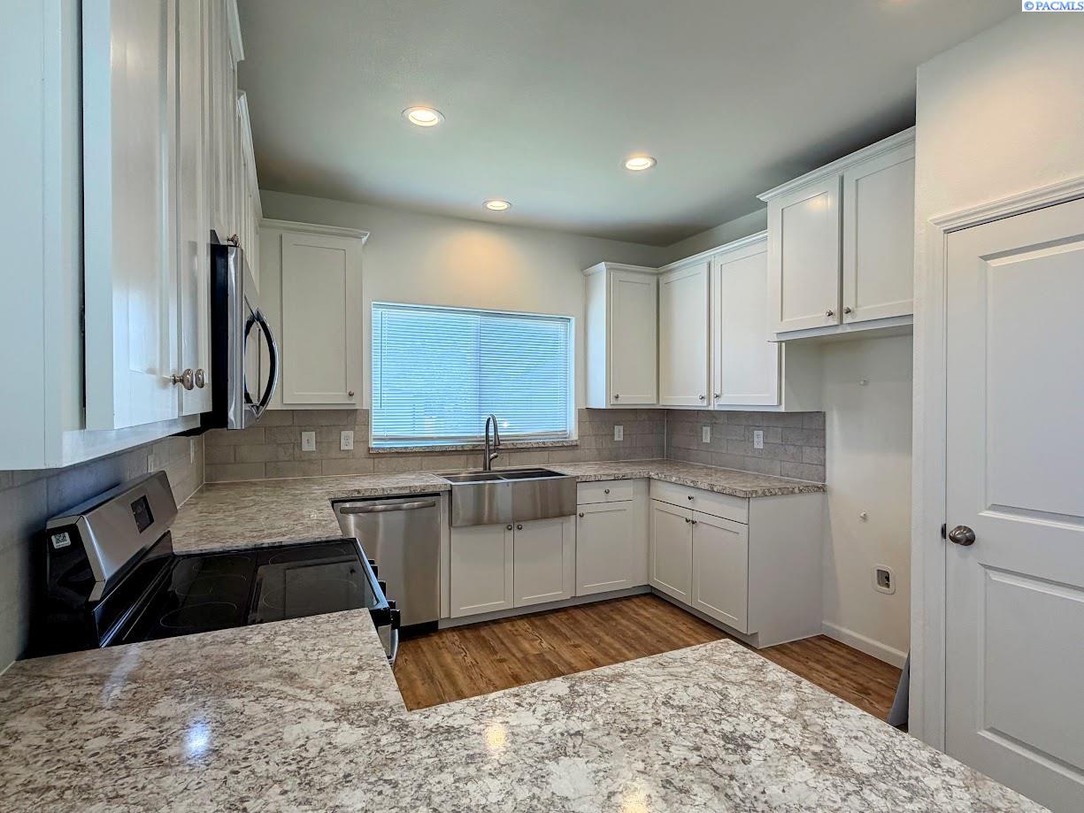 2105 N Steptoe #62, Kennewick, WA 99336