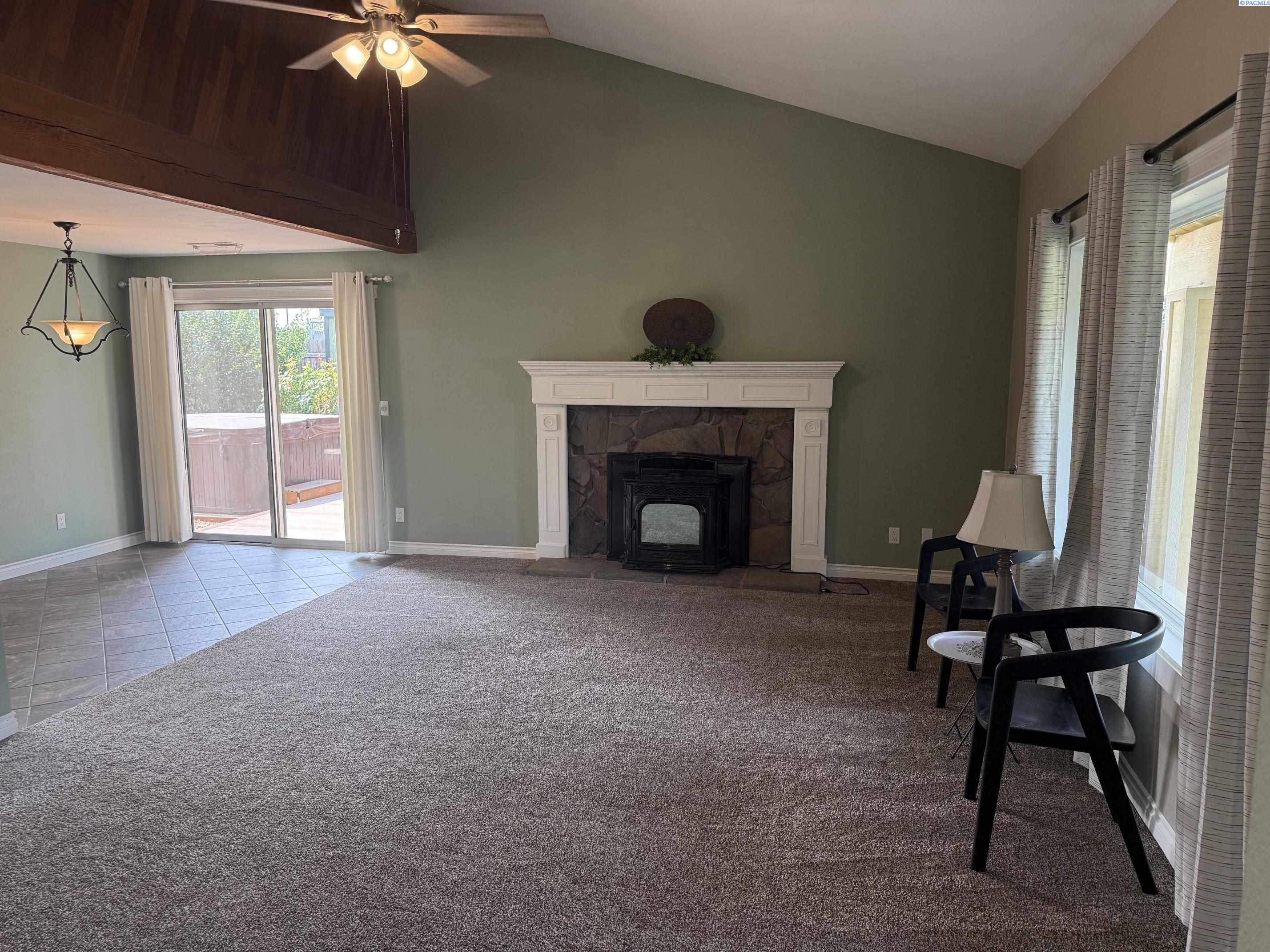 2021 W 26th Ave, Kennewick, WA 99337