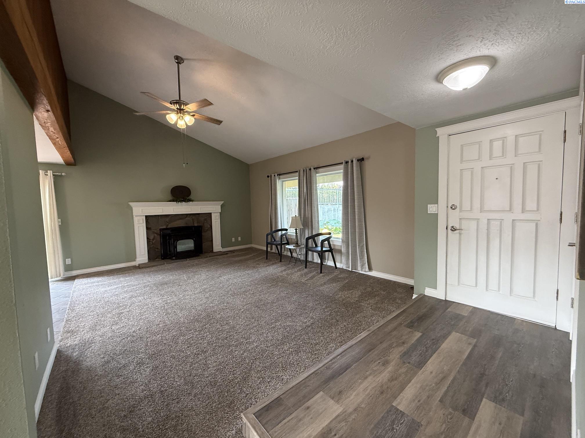 2021 W 26th Ave, Kennewick, WA 99337