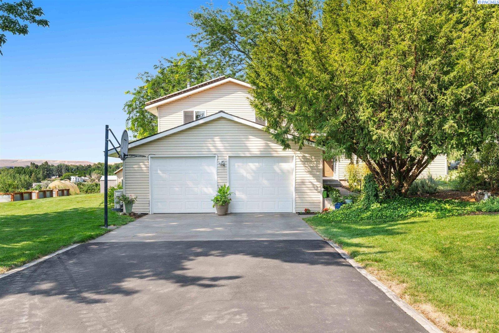 97603 E Alhambra Rd, Kennewick, WA 99338