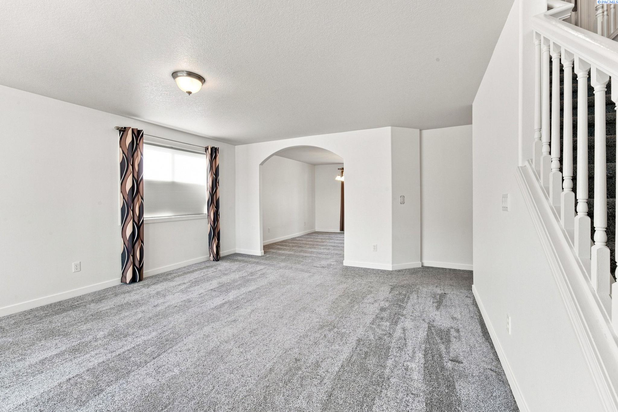 5600 Monica Ct, West Richland, WA 99353
