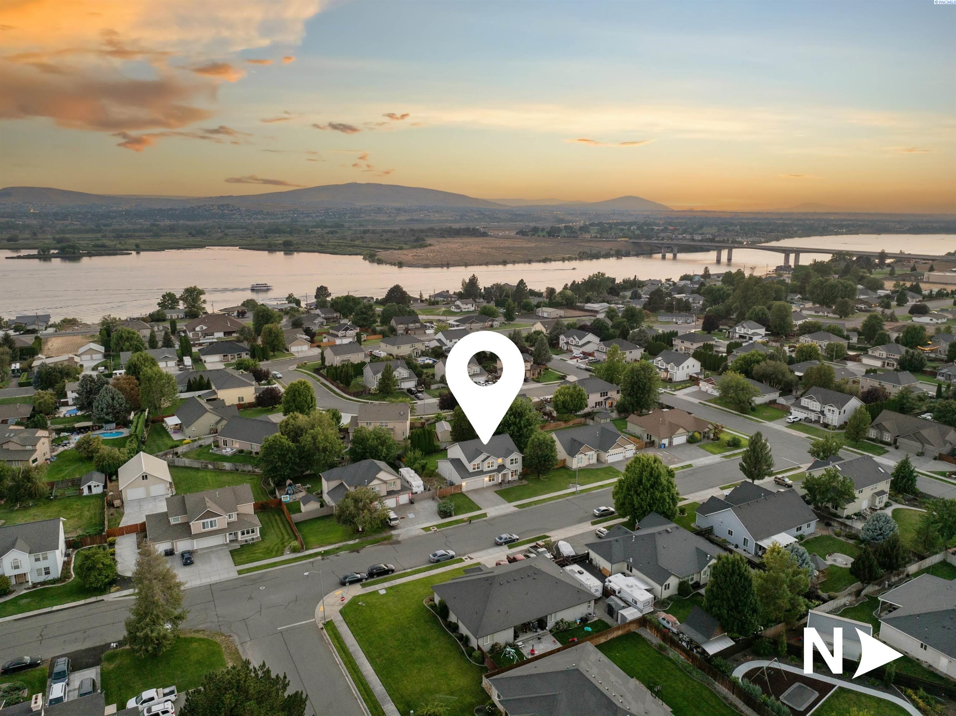 10412 Willow Way, Pasco, WA 99301