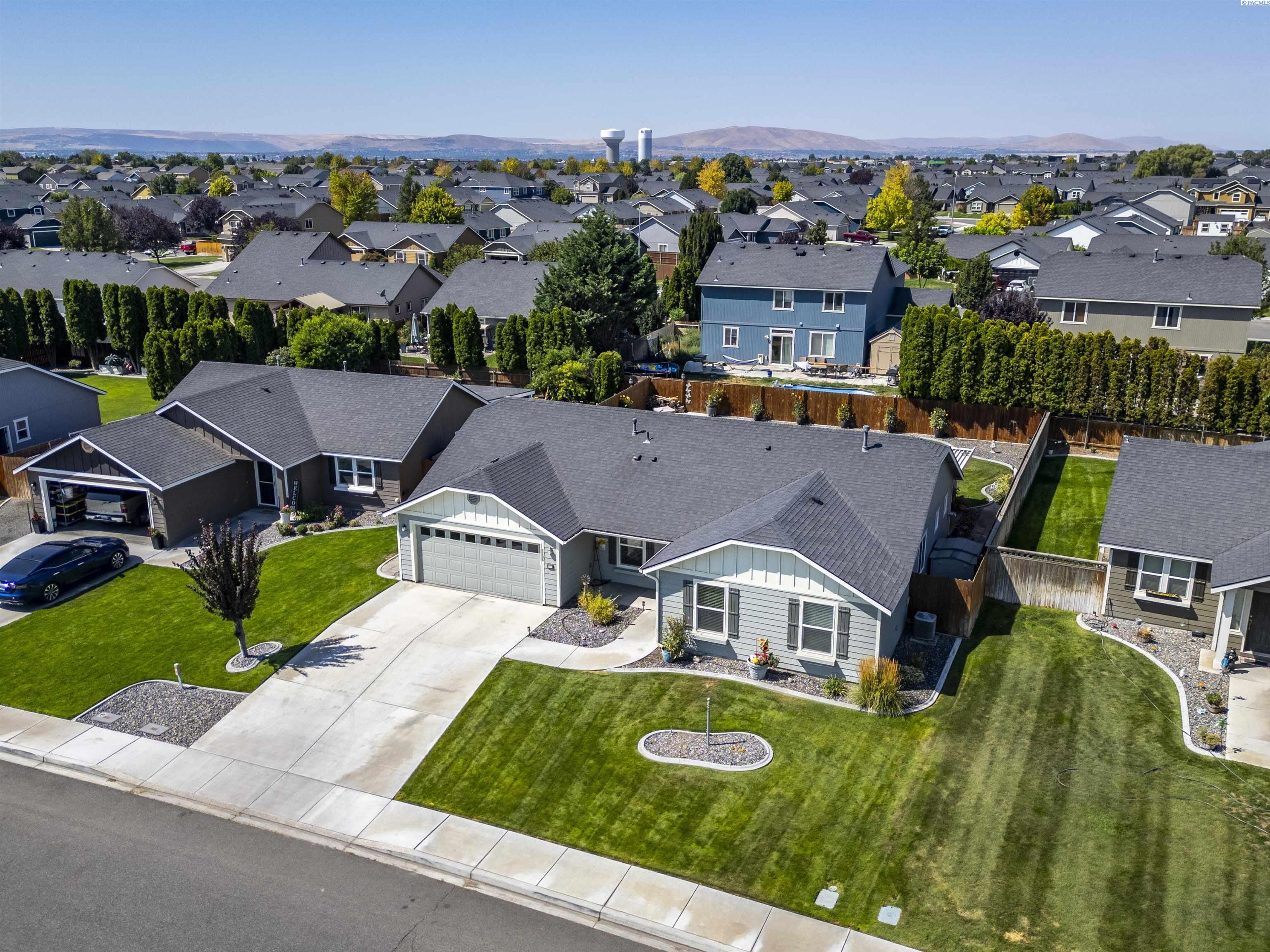 6206 Robert Wayne Dr, Pasco, WA 99301