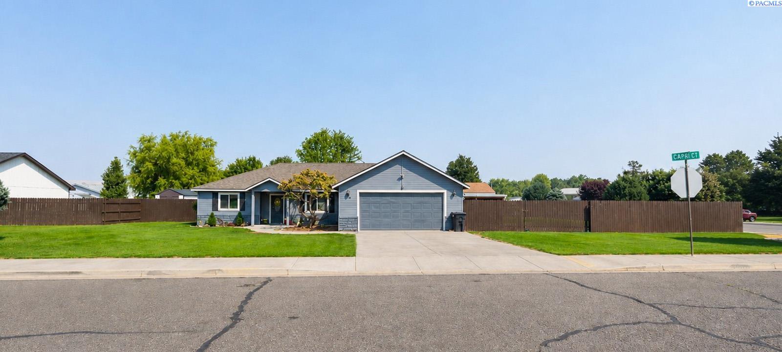 408 Capri Ct, Benton City, WA 99320