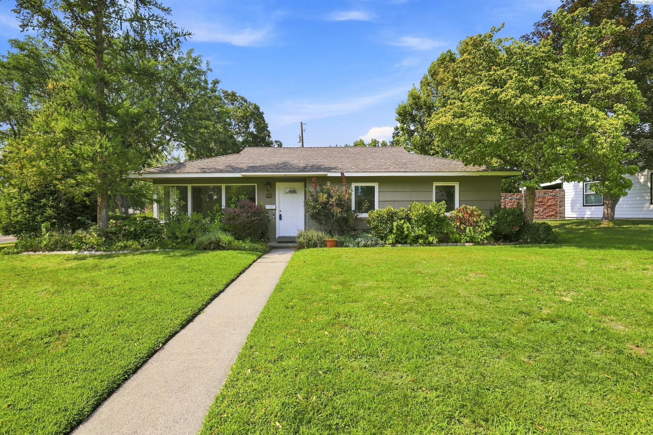 635 Chestnut Ave, Richland, WA 99352
