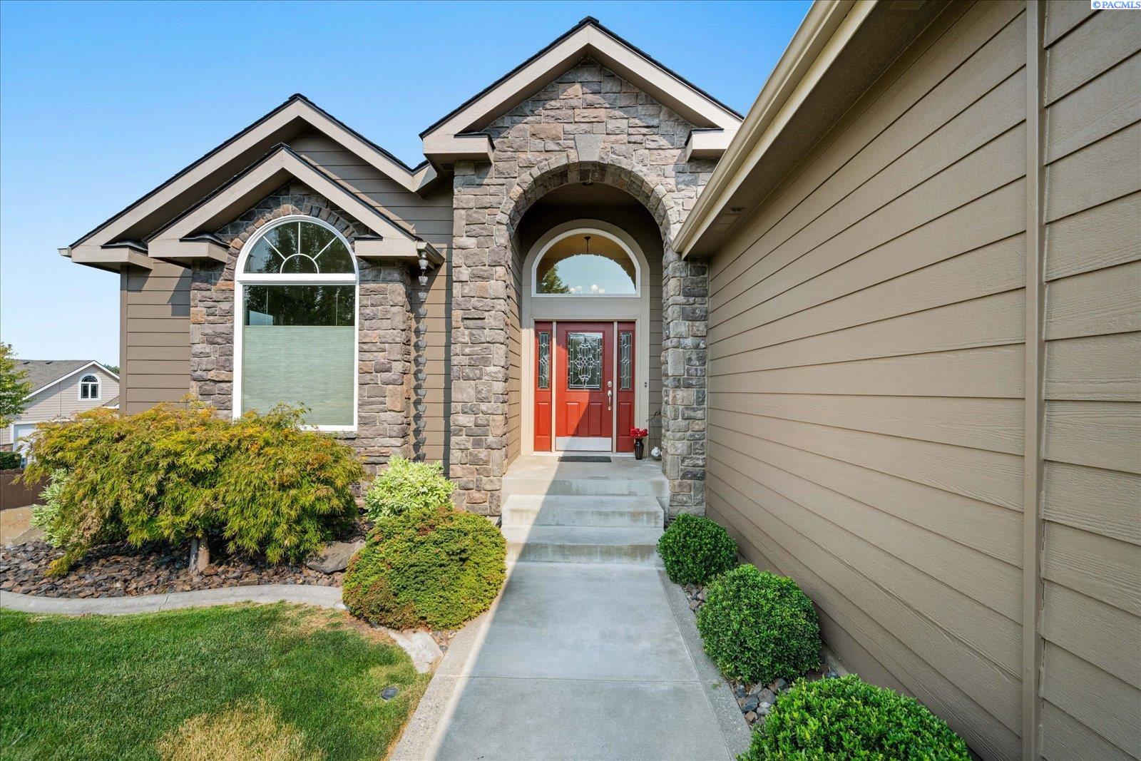 8824 W 1st Pl, Kennewick, WA 99336