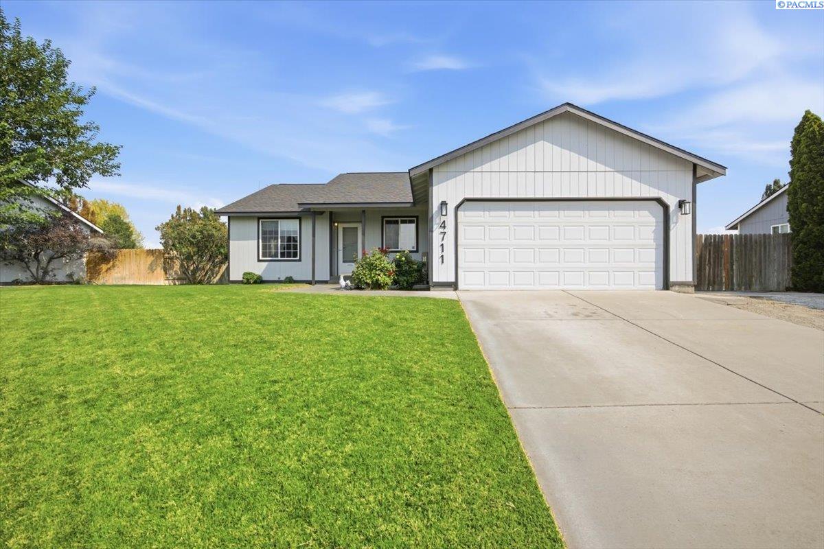 4711 Sinai Dr, Pasco, WA 99301