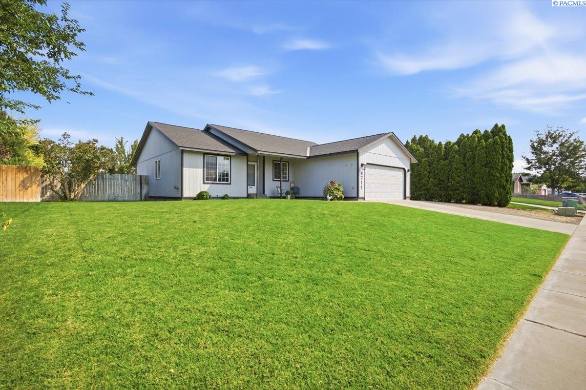 4711 Sinai Dr, Pasco, WA 99301