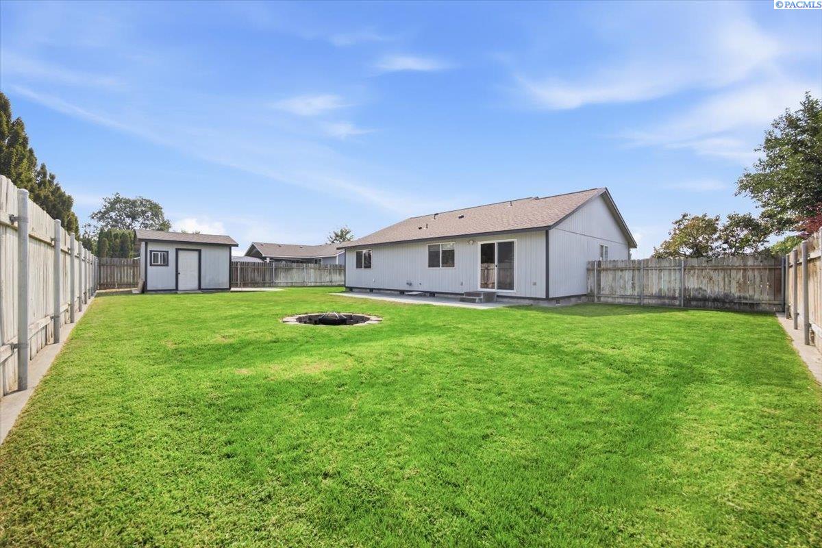 4711 Sinai Dr, Pasco, WA 99301