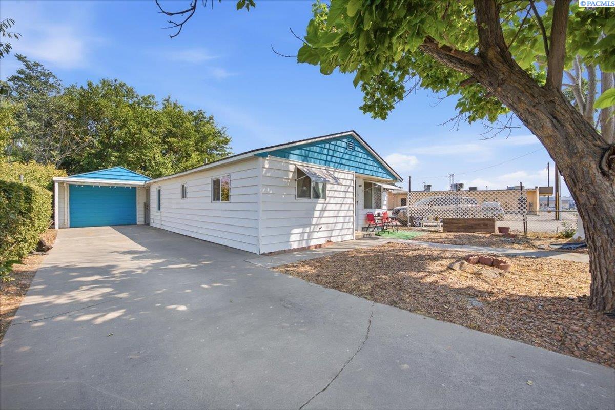 1603 N 12th Ave, Pasco, WA 99301