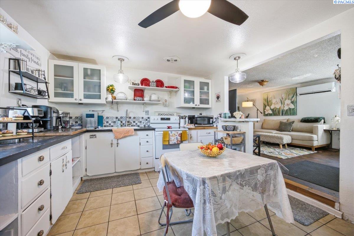 1603 N 12th Ave, Pasco, WA 99301
