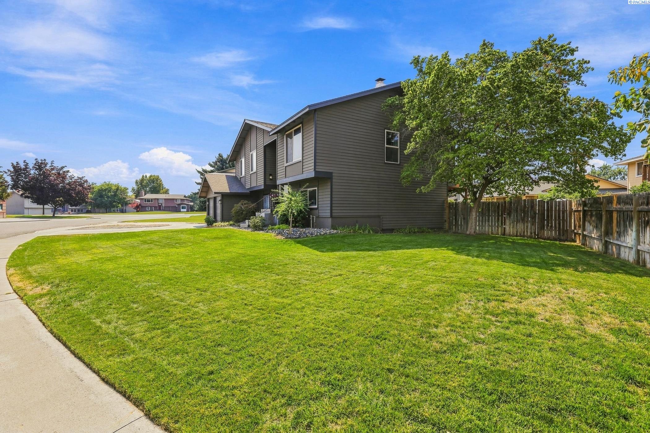 7905 W Imnaha Ave, Kennewick, WA 99336