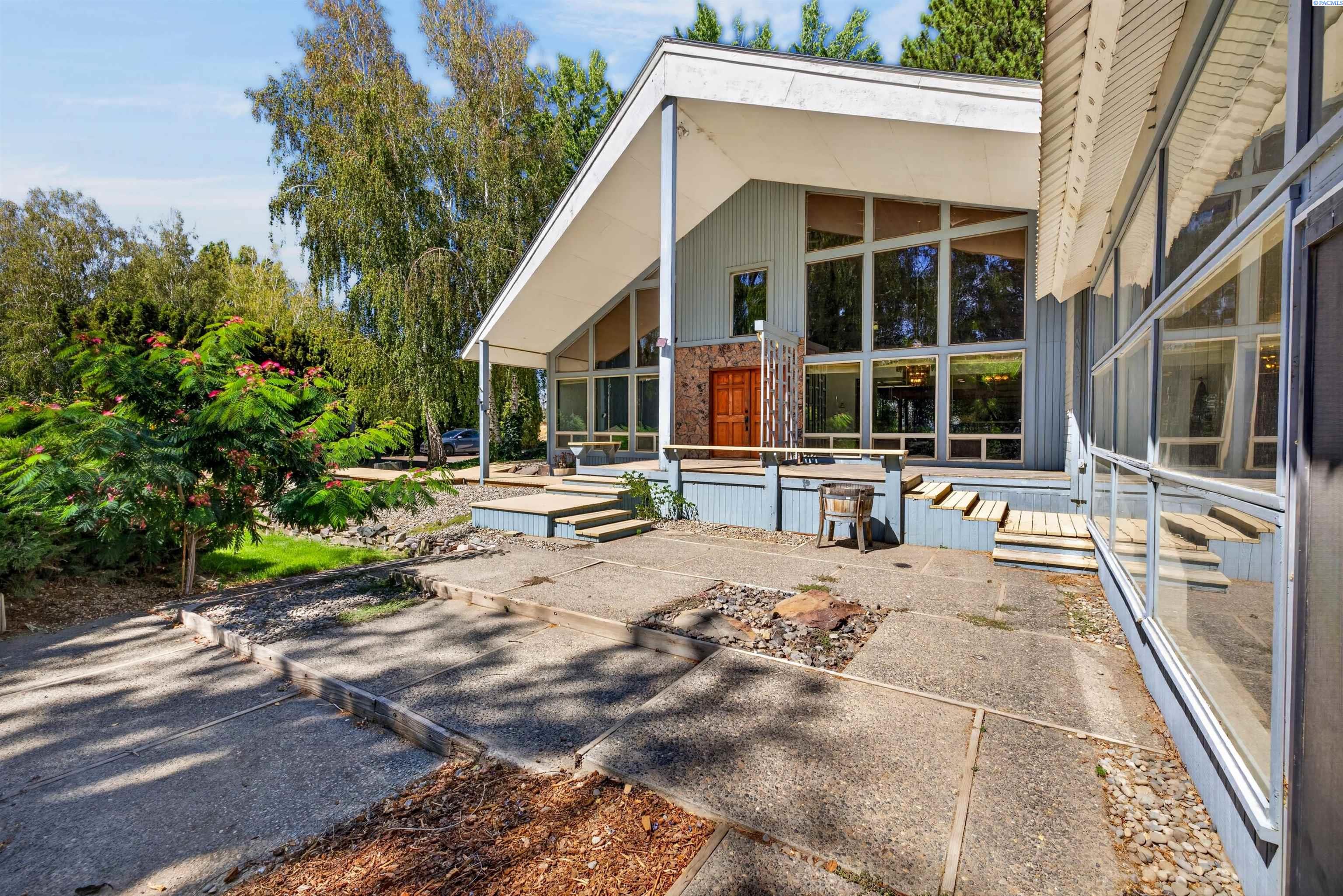 119501 W Mccreadie Rd, Prosser, WA 99350