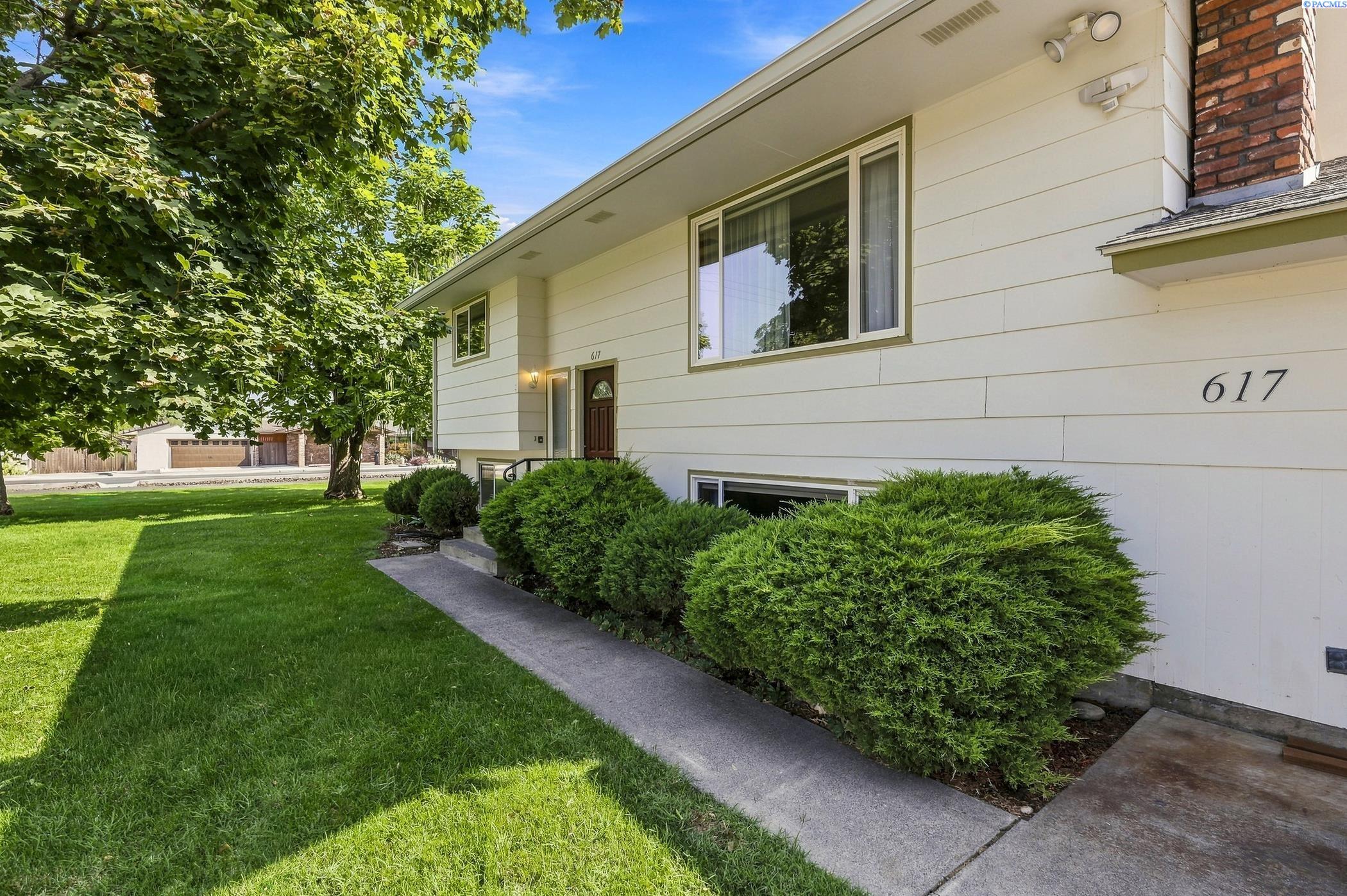 617 Road 46, Pasco, WA 99301