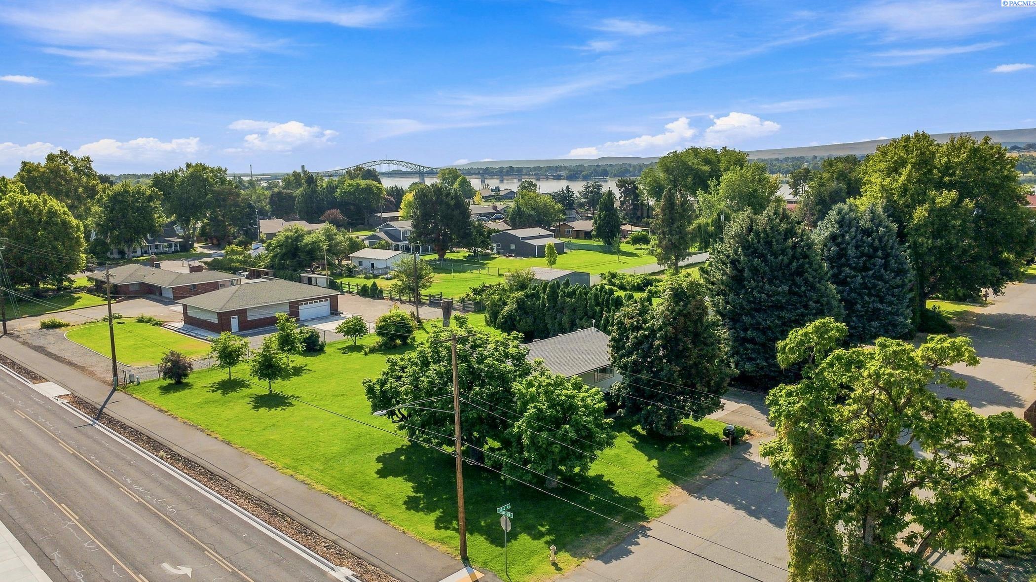 617 Road 46, Pasco, WA 99301